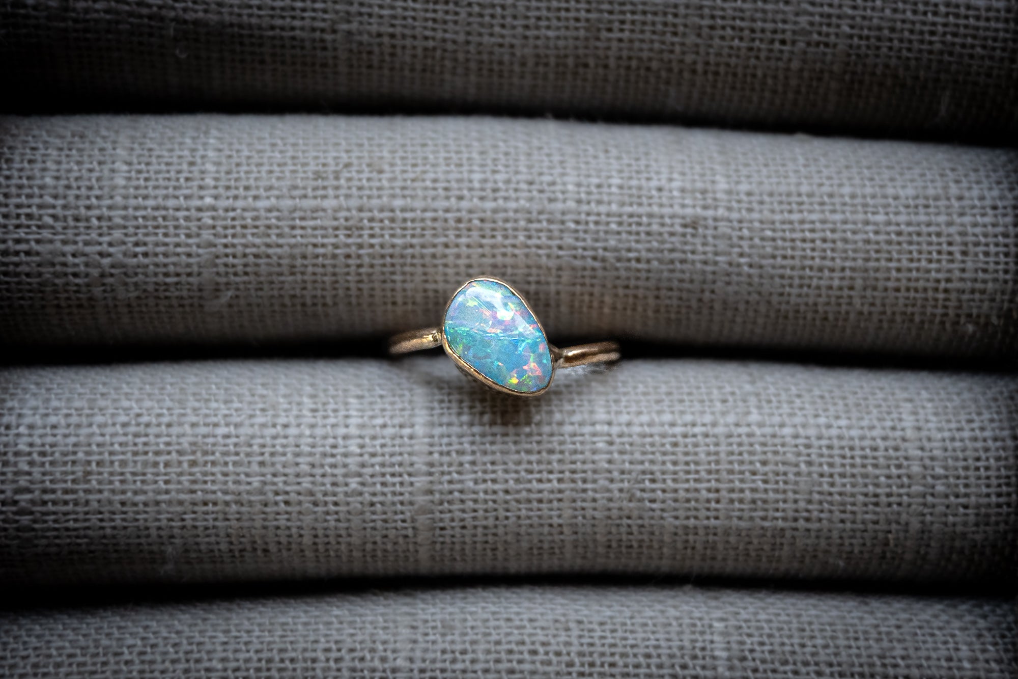 14k Solid Gold Offset Opal Ring Size 6.25 - 6.5 - Dea Dia