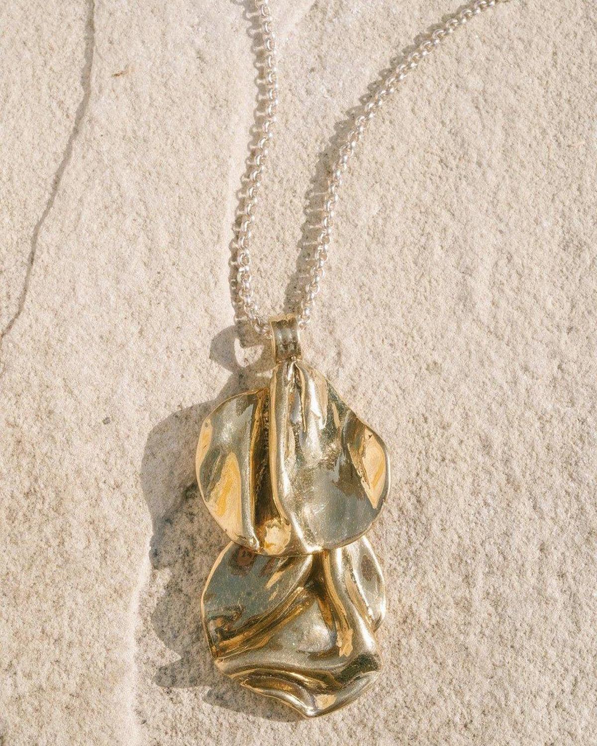 Aeloian Folded Double Pendant Necklace - Gold or Silver - Dea Dia