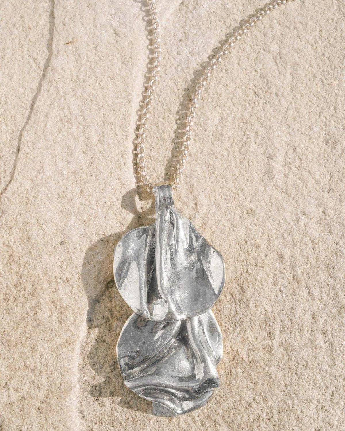 Aeloian Folded Double Pendant Necklace - Gold or Silver - Dea Dia