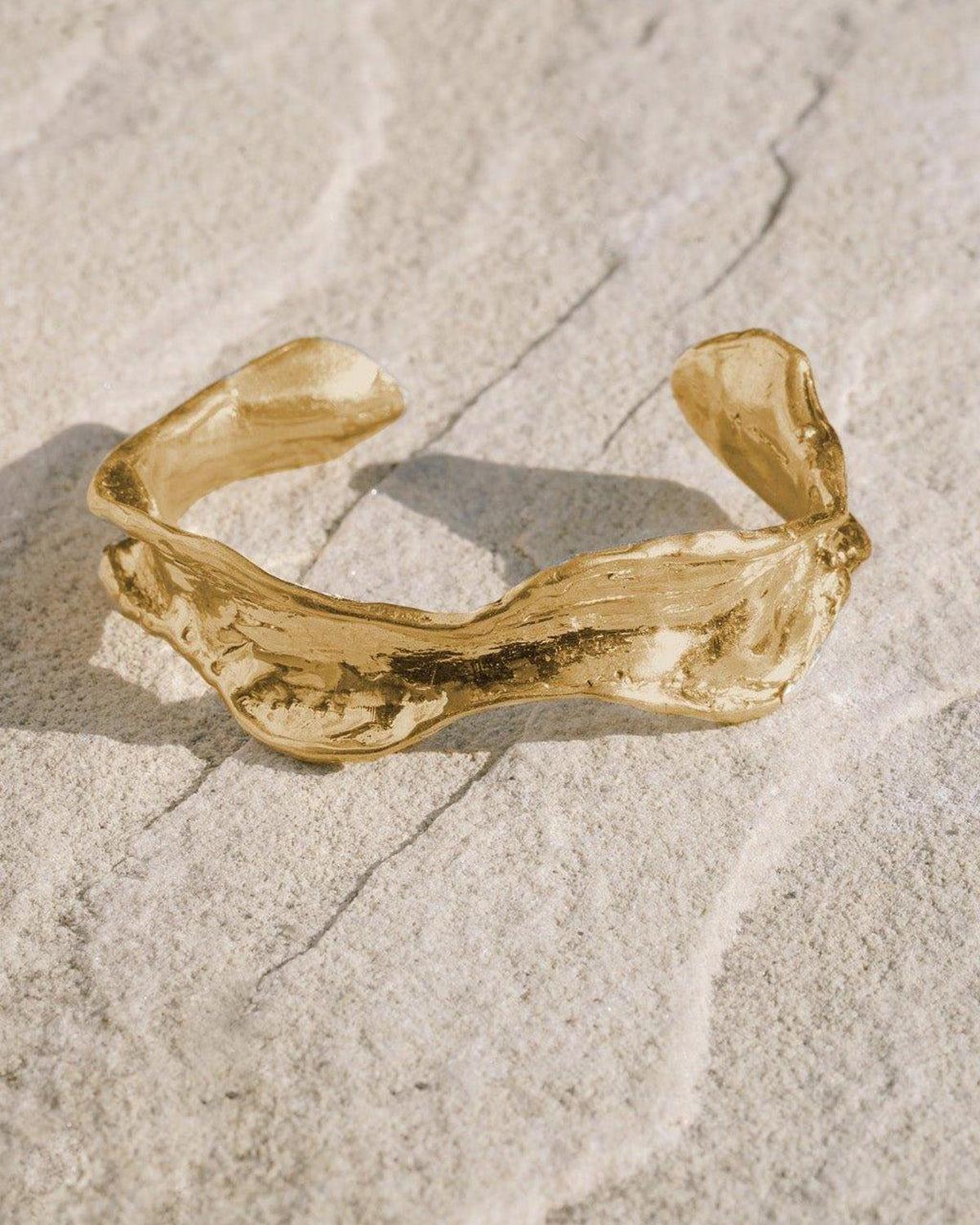 Amargosa Gold Cuff Bracelet - Dea Dia