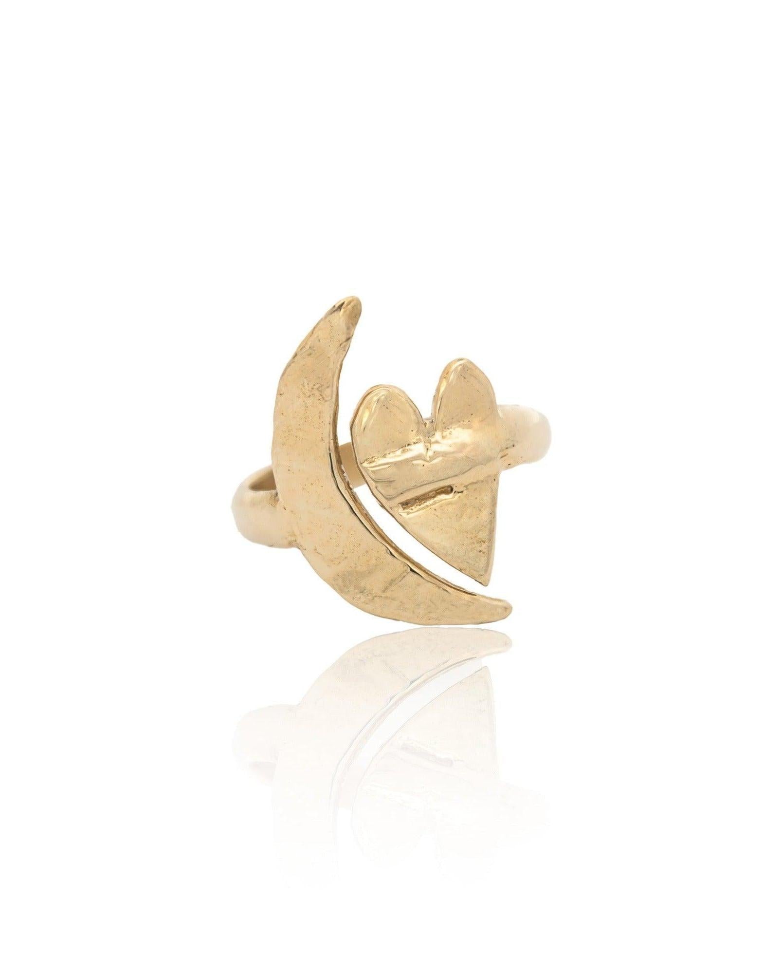 Artemis Gold Moon and Heart Ring - Dea Dia