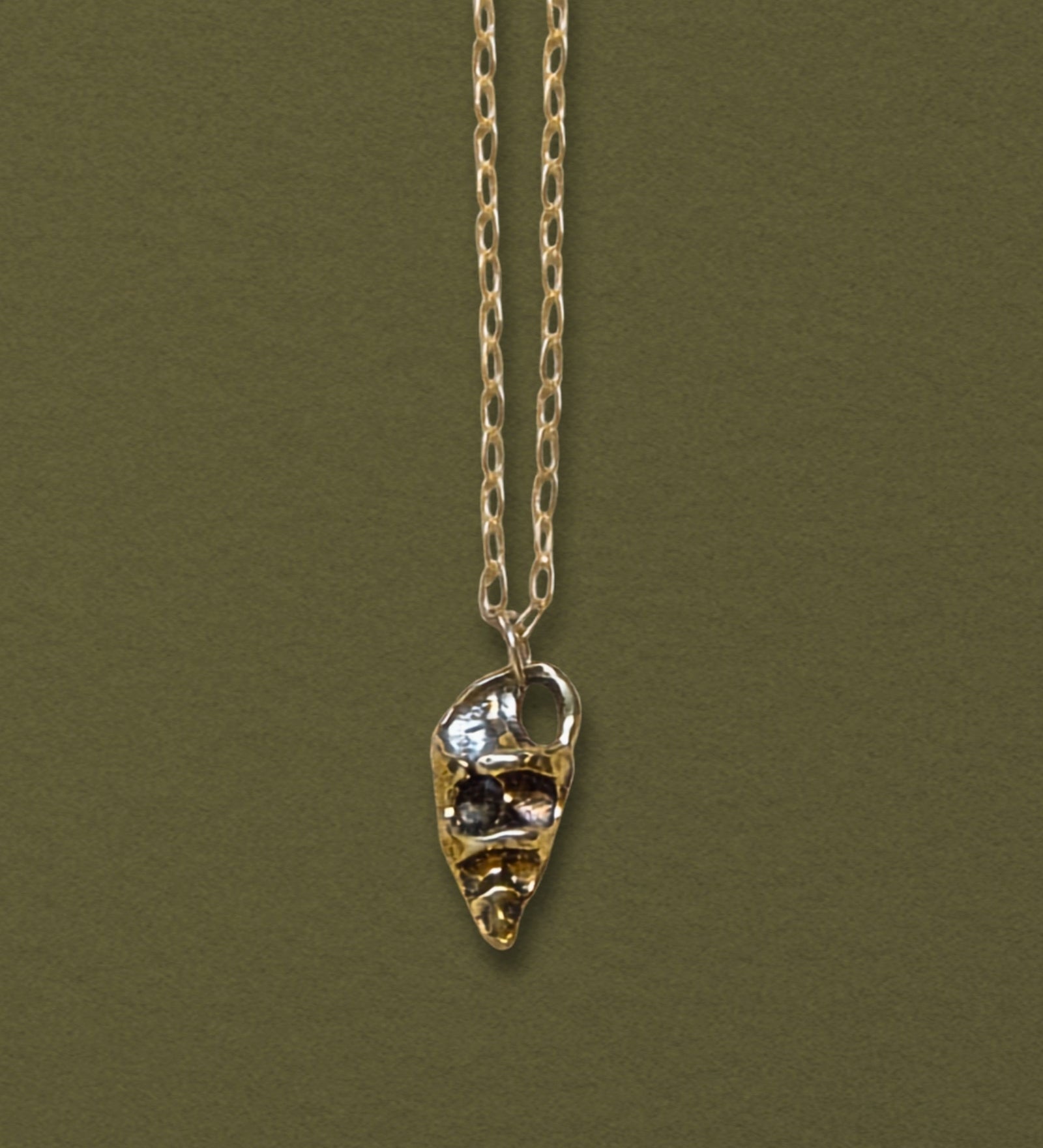 Cerith Shell Pendant Necklace, Bronze - Dea Dia