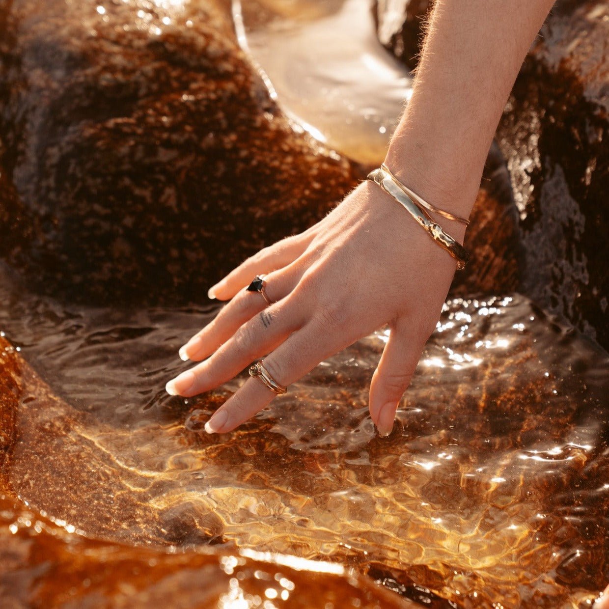 Color Changing Andalusite Half Bezel Ring - Dea Dia