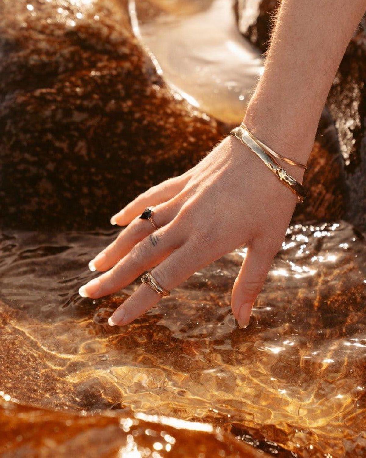 Color Changing Andalusite Half Bezel Ring - Dea Dia
