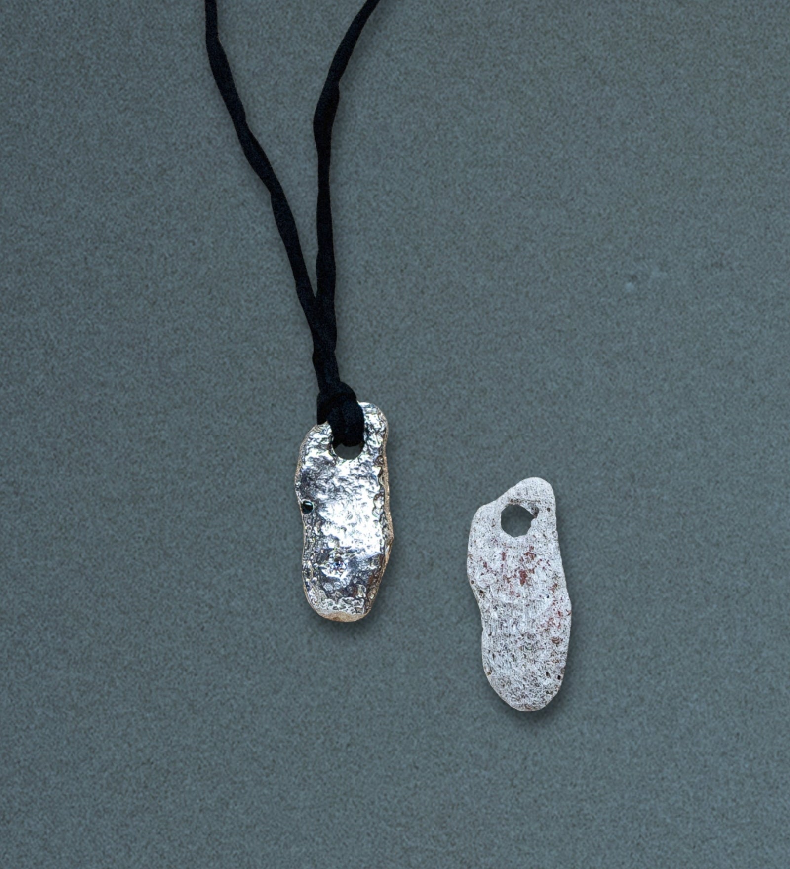 Coral Pendant Necklace - Dea Dia