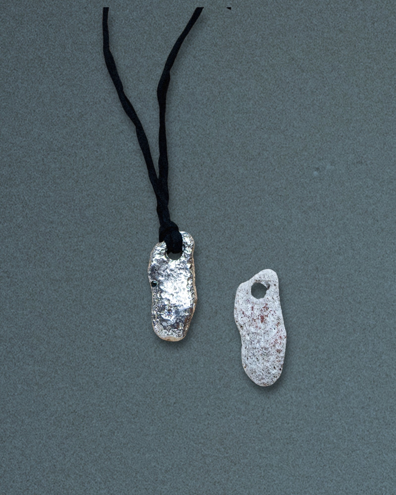 Coral Pendant Necklace - Dea Dia