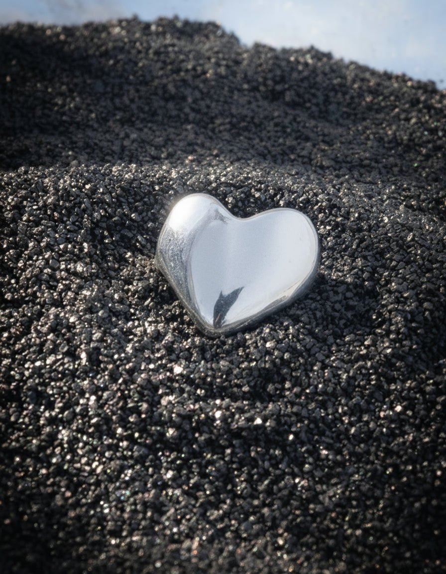 Eros Silver Heart Signet Ring - Dea Dia