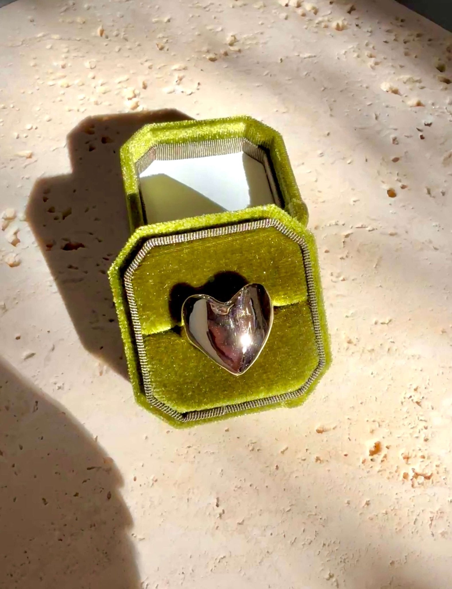 Eros Solid Gold Heart Signet Ring - Dea Dia