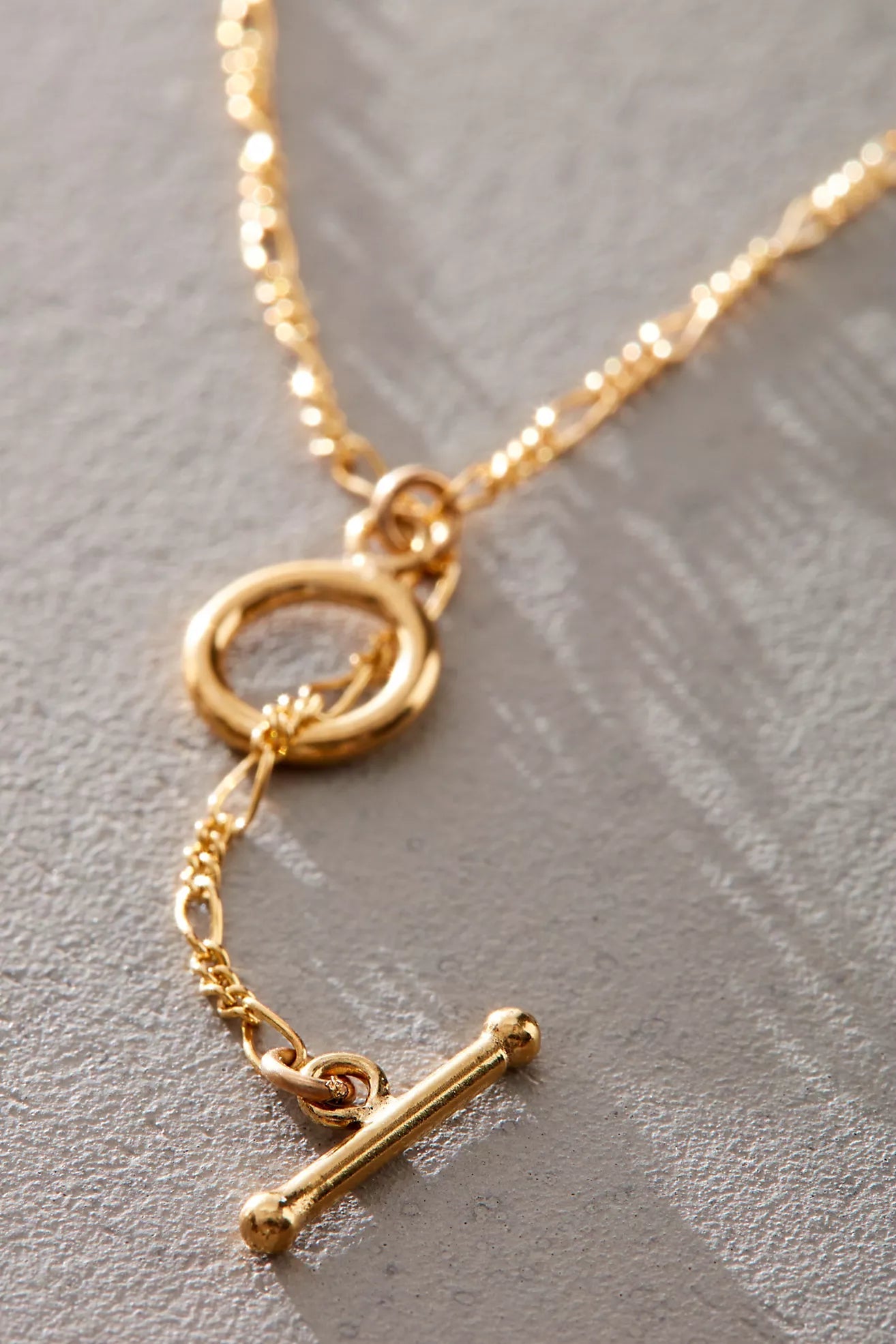 Figaro Chain Toggle Clasp Necklace - Dea Dia
