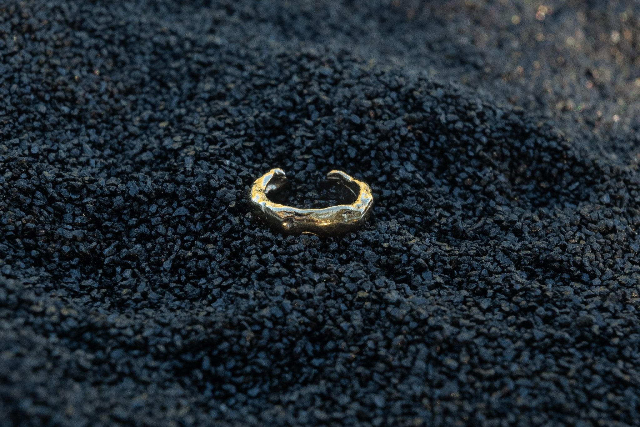 Gold Terrain Ear Cuff - Dea Dia