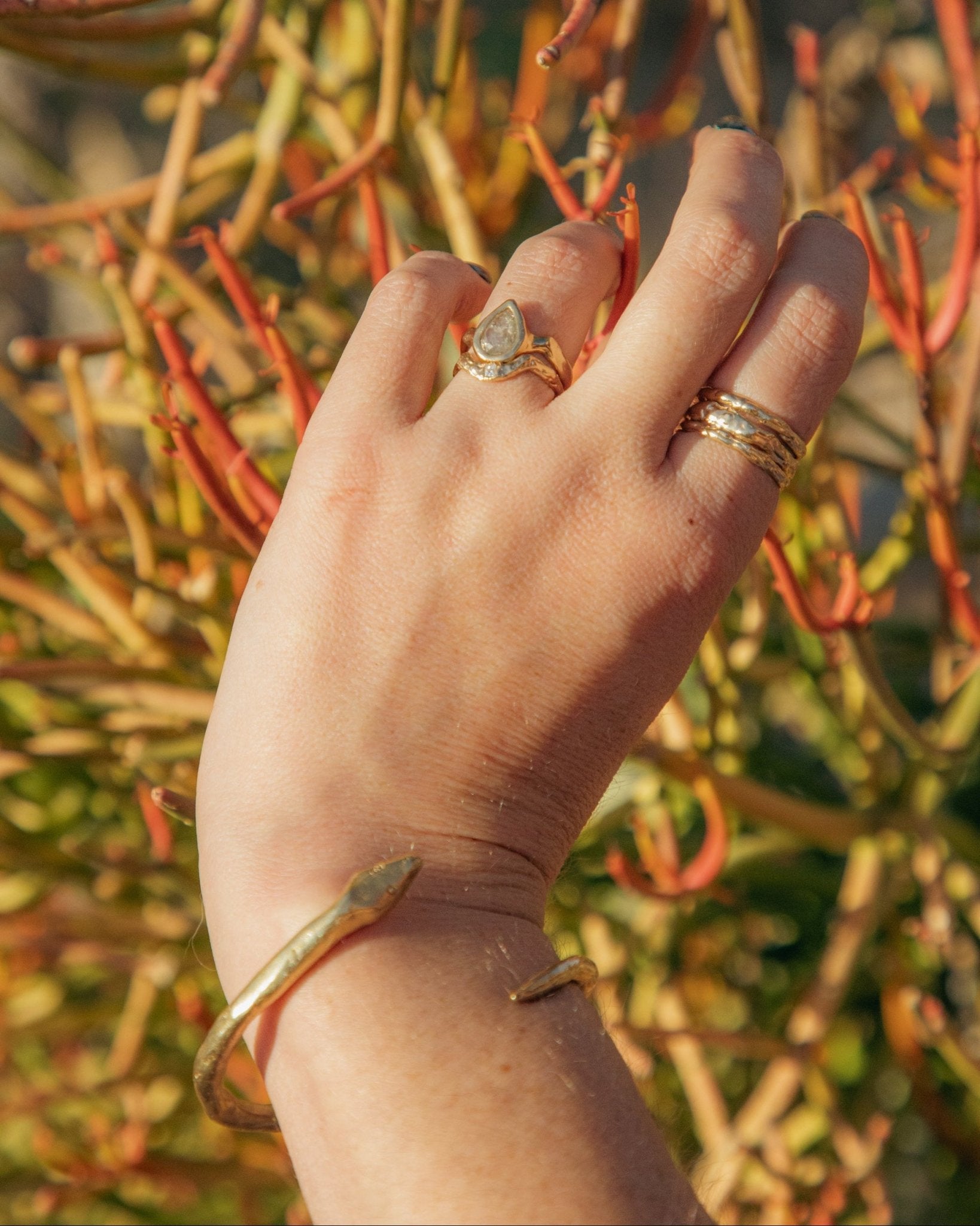 Golden Snake Twist Cuff - Dea Dia