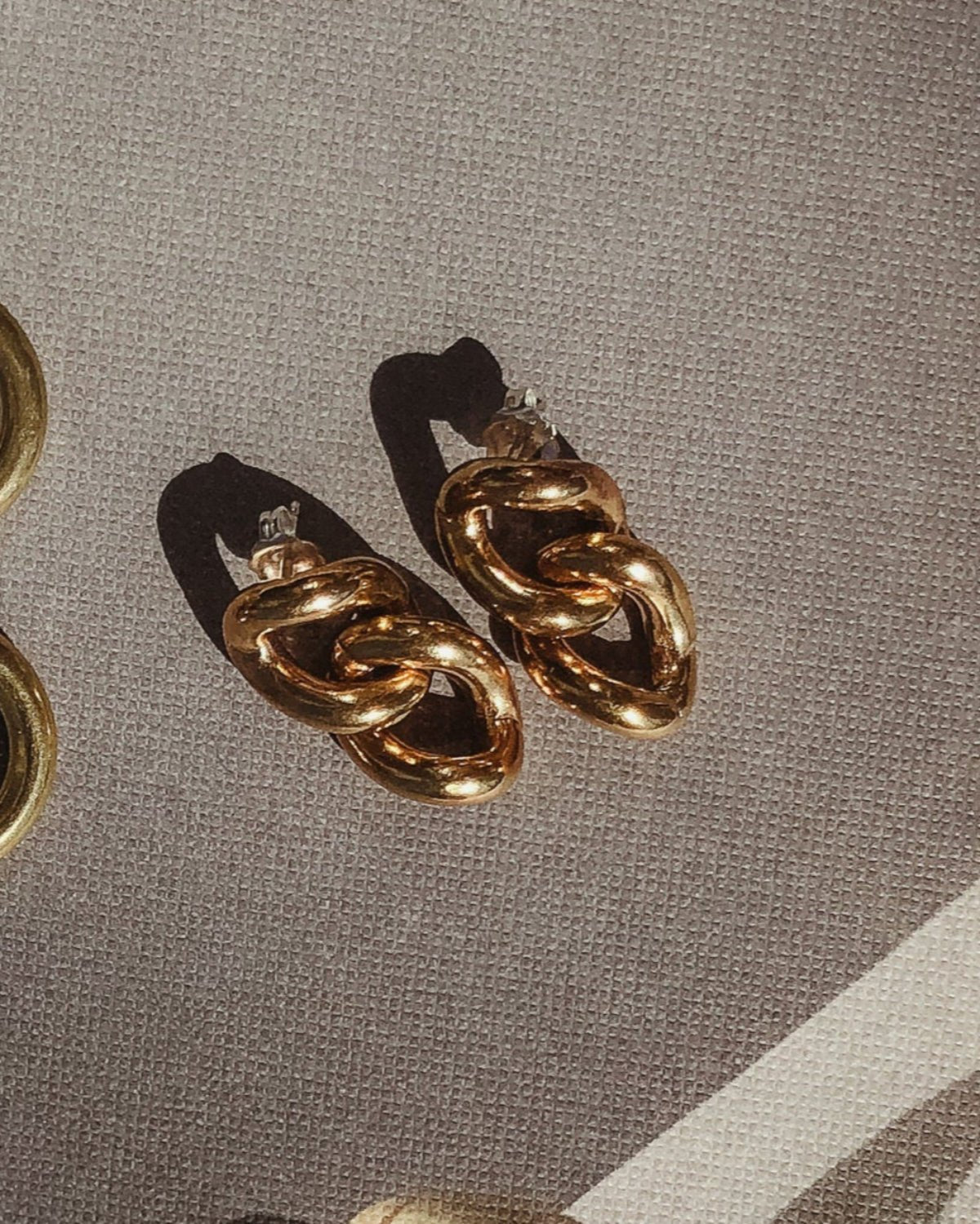Link Studs - Chunky Chain Stud Earrings - Dea Dia