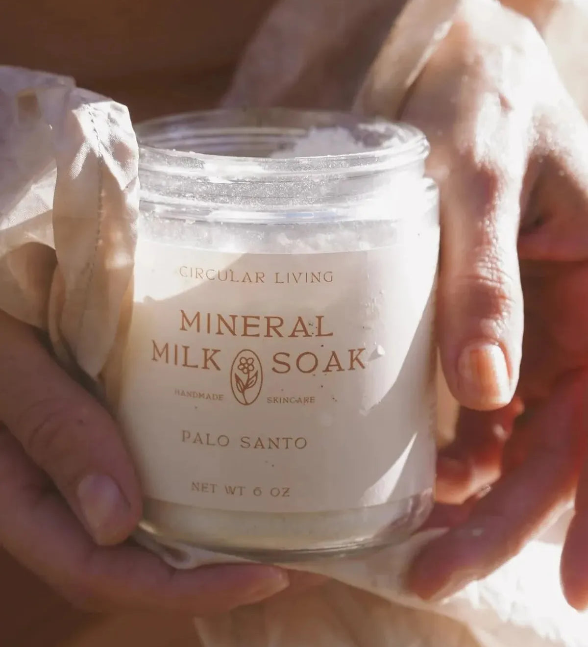 Mineral Milk Soak, Palo Santo - Dea Dia