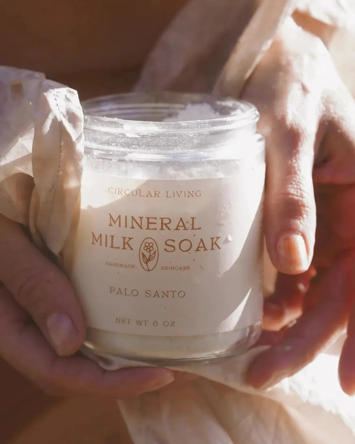 Mineral Milk Soak, Palo Santo - Dea Dia