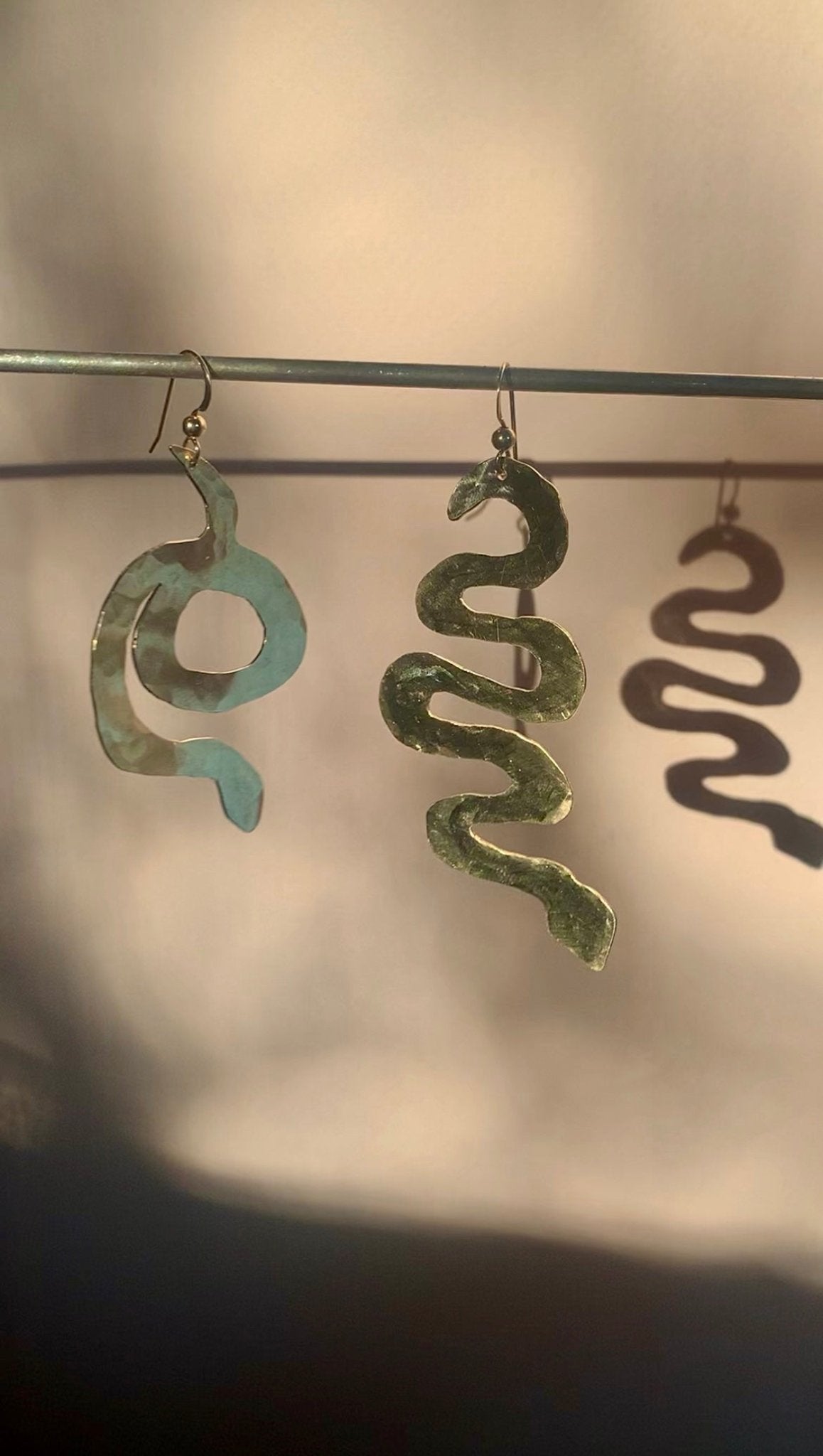 Mismatched Gold Snake Earrings with Hammer Texture - Dea Dia