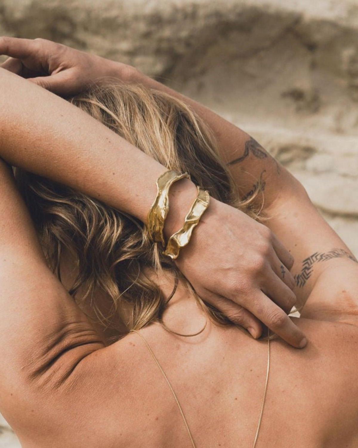 Nova Gold Cuff Bracelet - Dea Dia