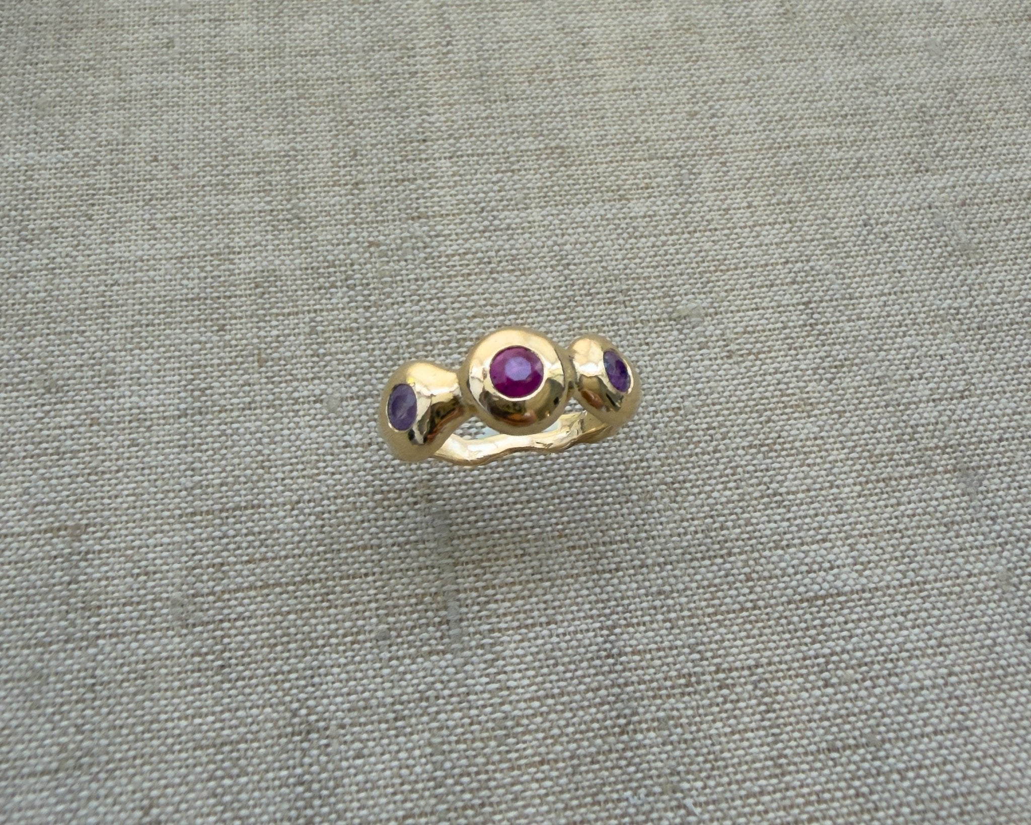 Pebble Ring, Ruby & Purple Sapphire in Solid 14k Gold - Dea Dia