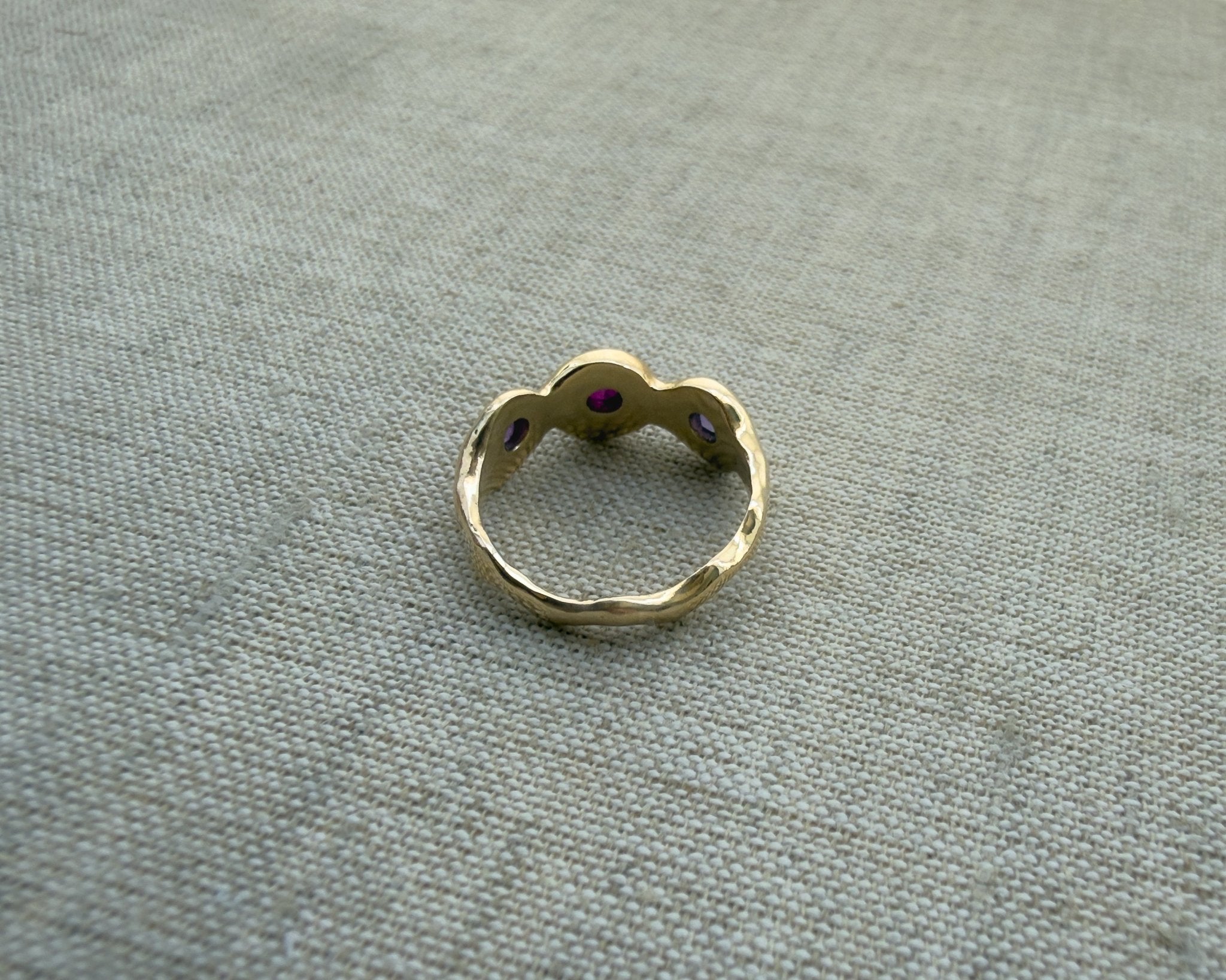 Pebble Ring, Ruby & Purple Sapphire in Solid 14k Gold - Dea Dia