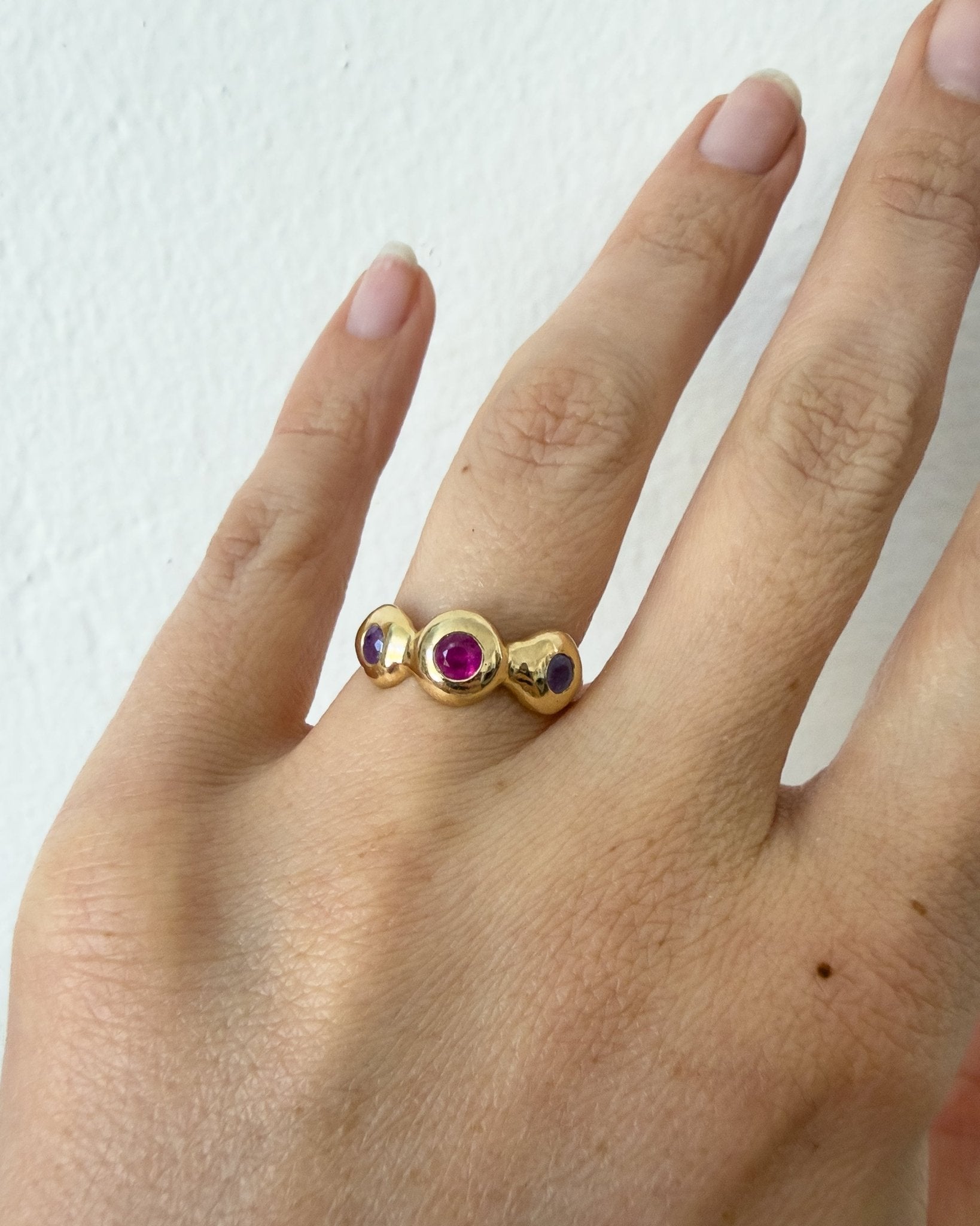 Pebble Ring, Ruby & Purple Sapphire in Solid 14k Gold - Dea Dia