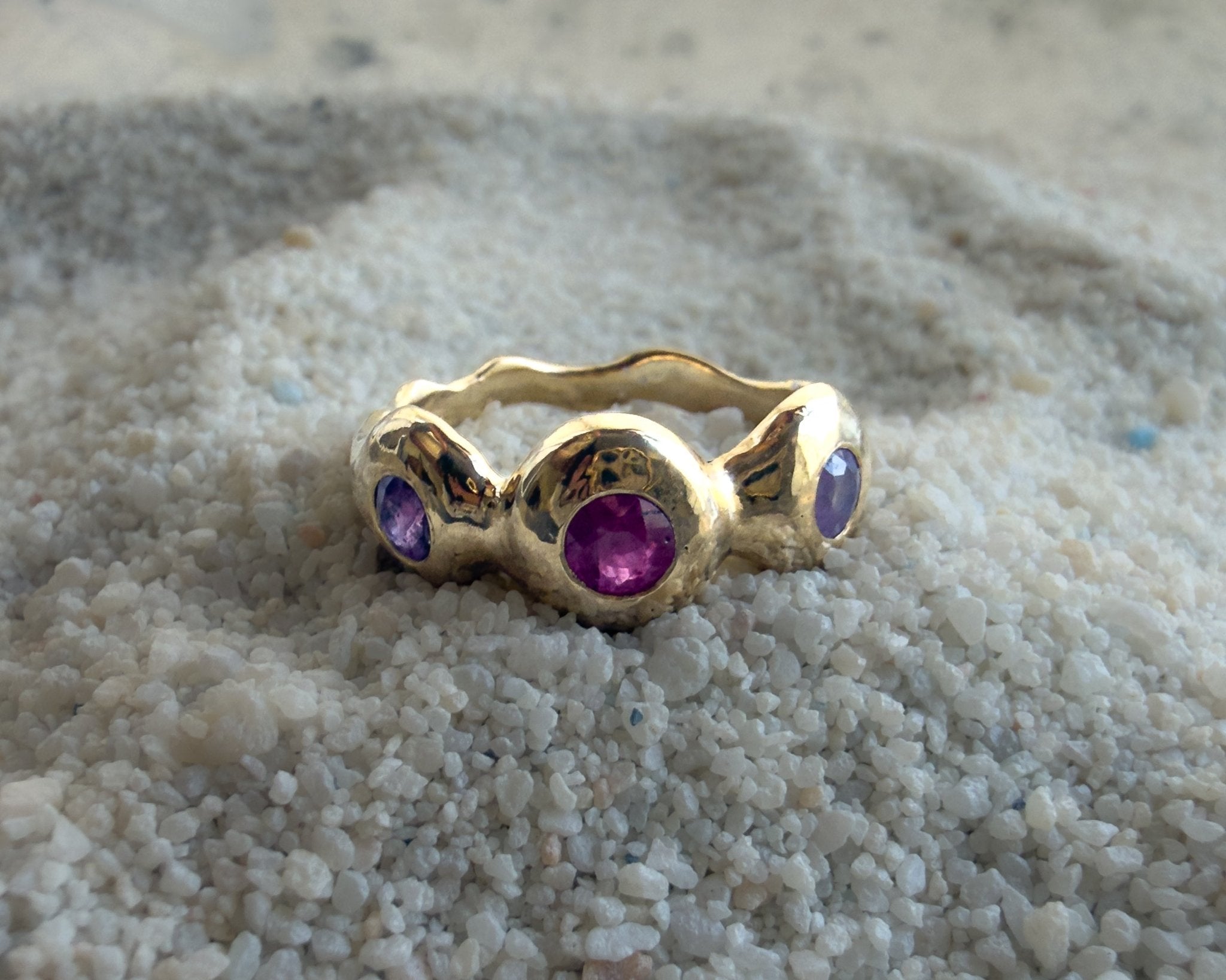 Pebble Ring, Ruby & Purple Sapphire in Solid 14k Gold - Dea Dia