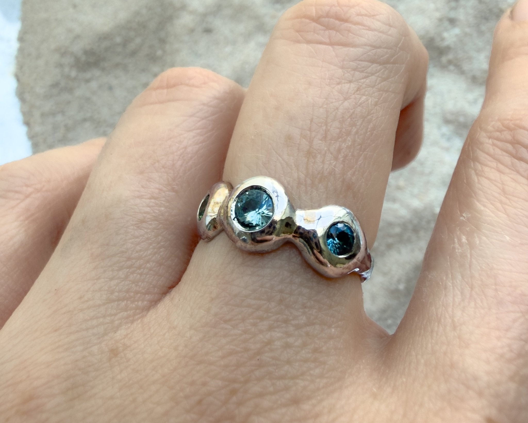 Pebble Ring, Sapphire & Mali Garnet in Recycled Silver - Dea Dia