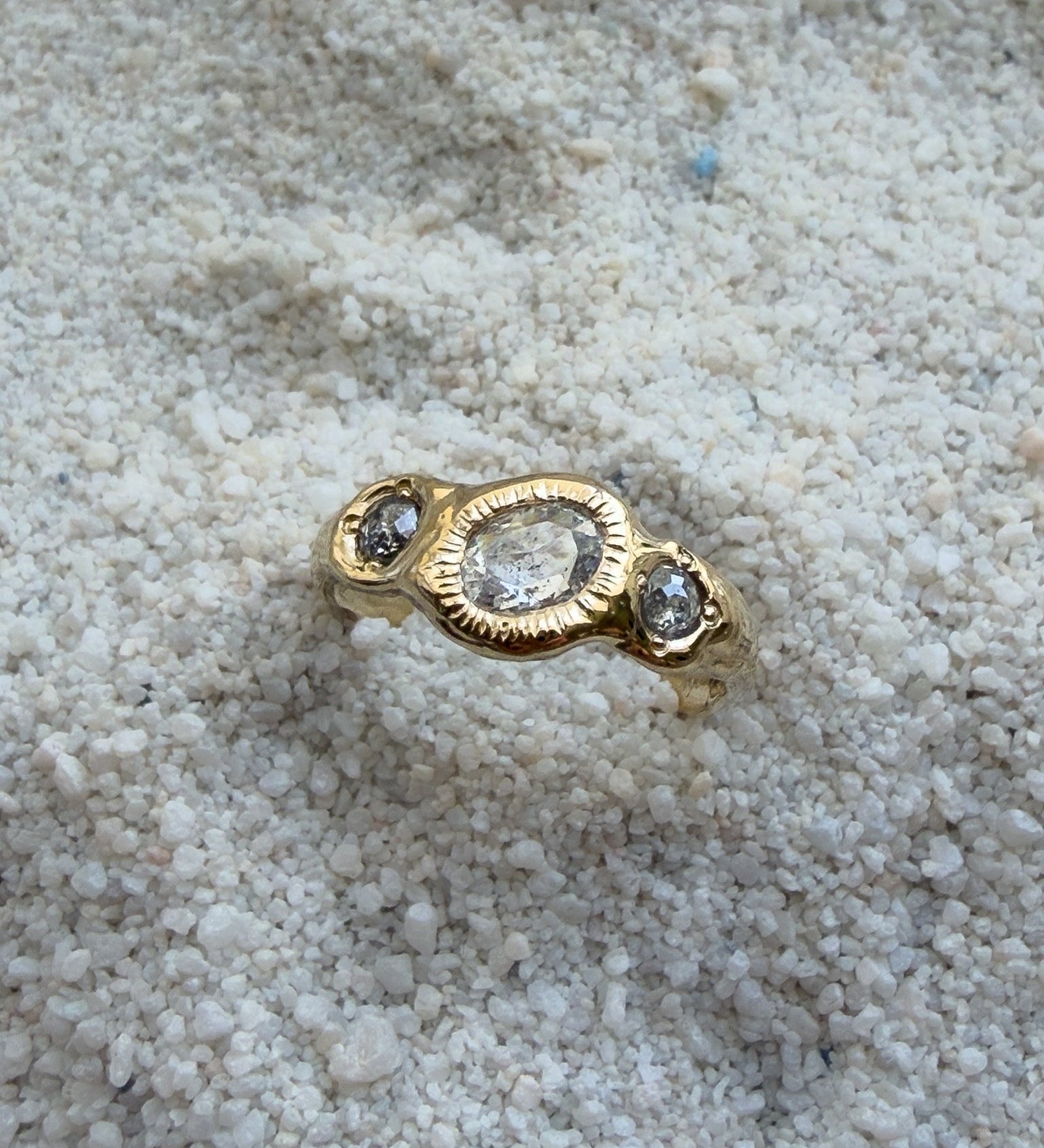 Salt & Pepper Diamond Three Stone Engagement Ring in Solid 14k Gold - Dea Dia