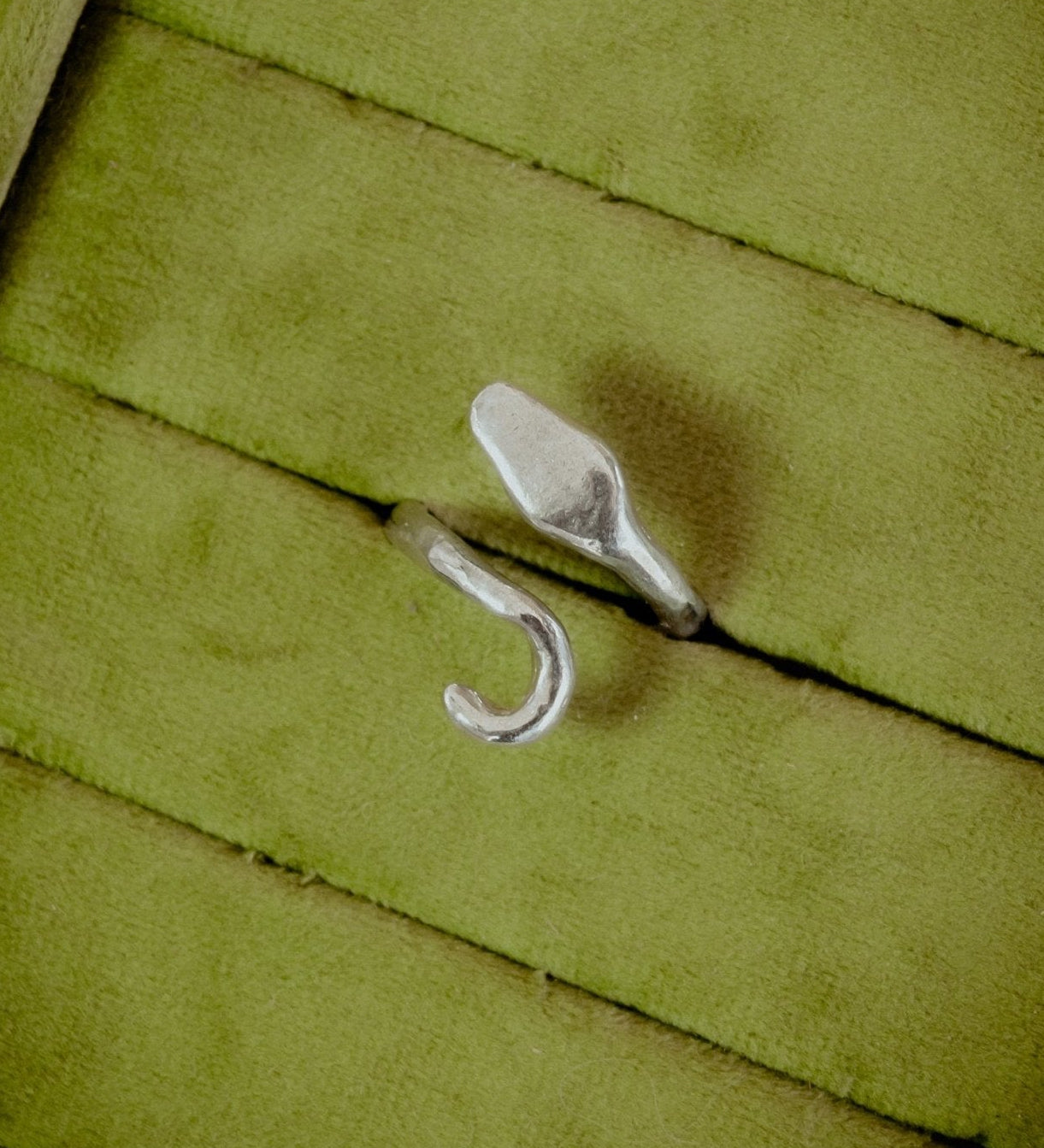 Serpent Guardian Wrap Ring - Dea Dia
