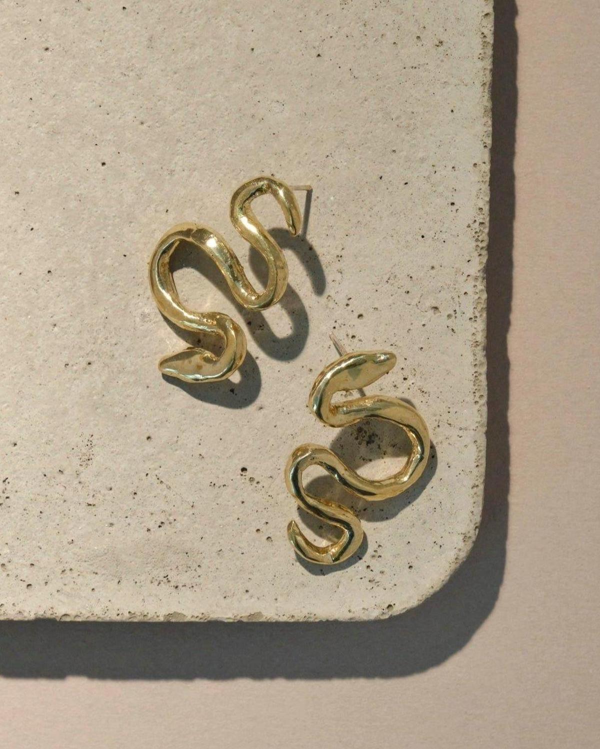 Serpent's Kiss Earrings - Dea Dia