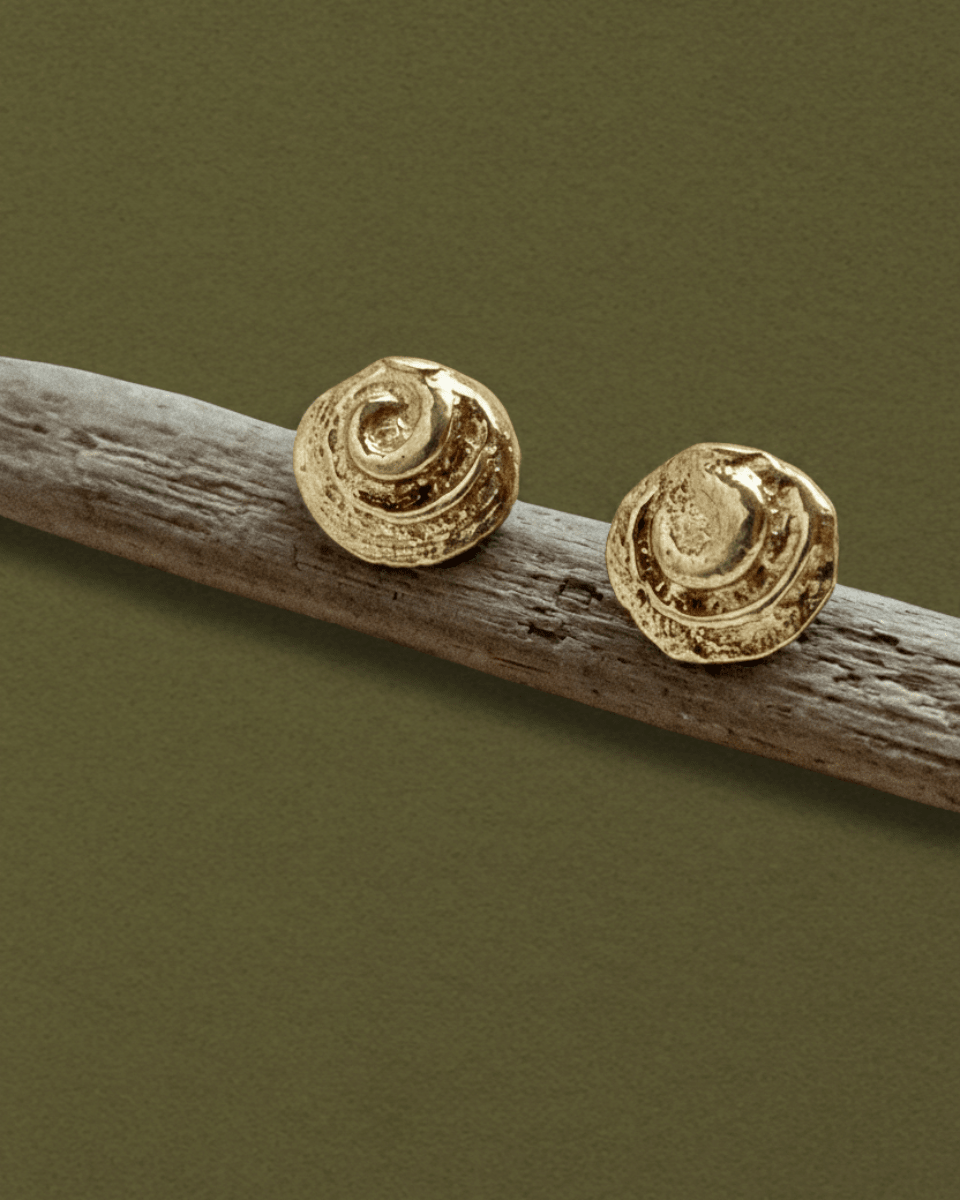 Shiva Shell Stud Earrings - Dea Dia