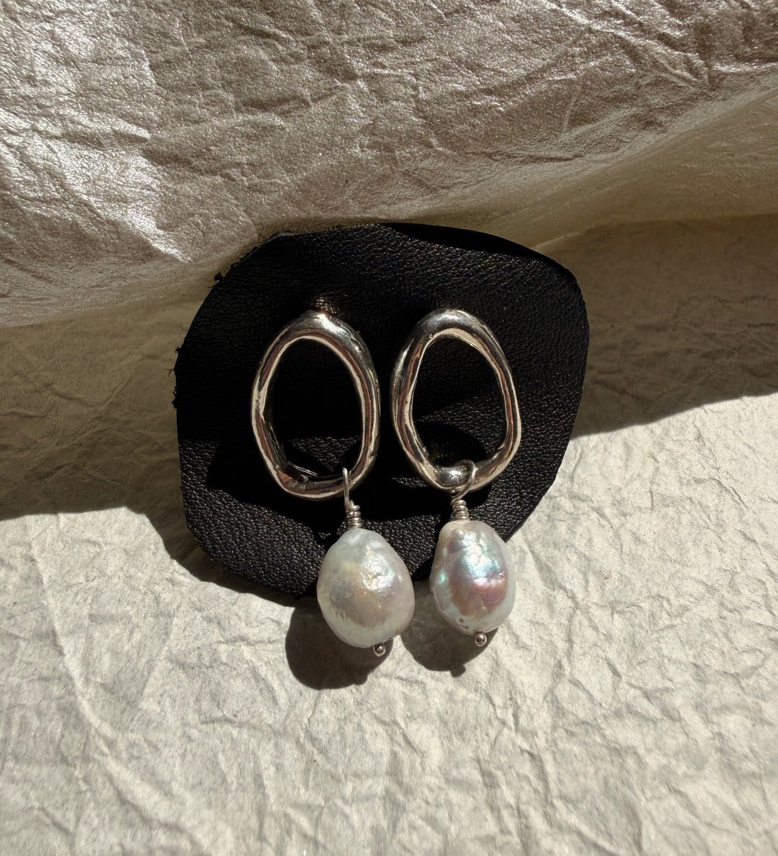 Silver Organic Open Circle Pearl Stud Earrings - Dea Dia