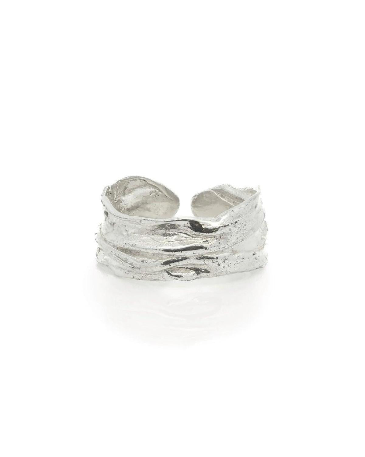 Strata Silver Band Ring - Dea Dia