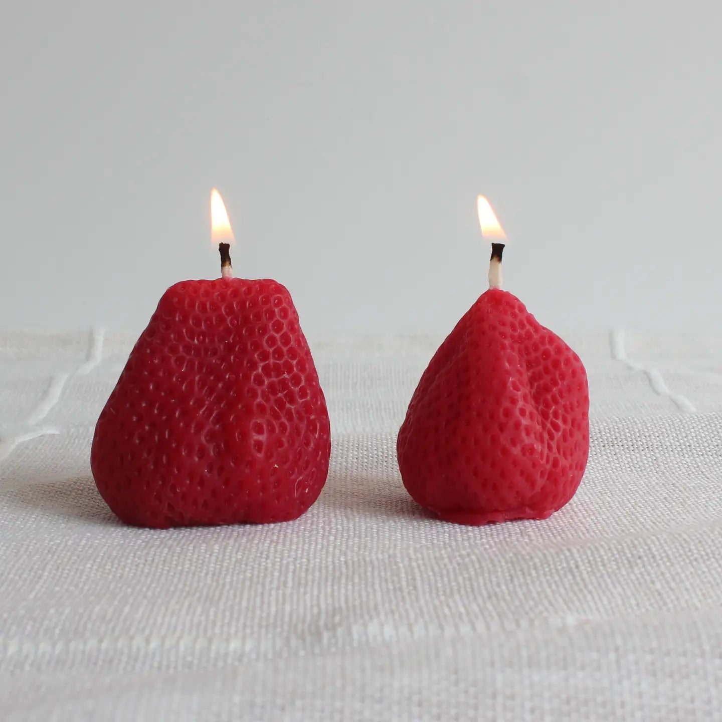 Strawberry Beeswax Candle - Dea Dia