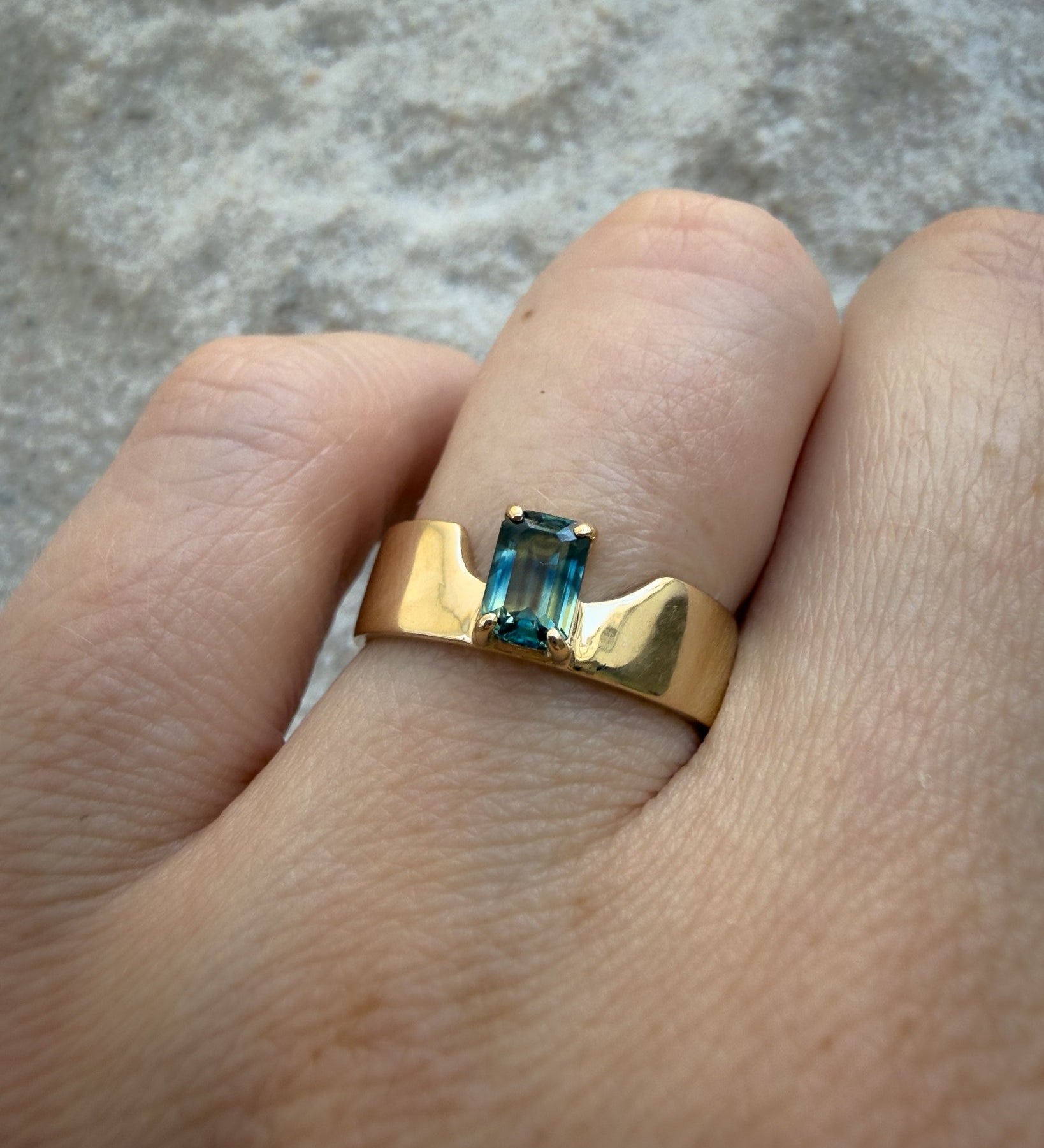 Swoopy Cigar Band, Blue Green Parti Sapphire in Solid 14k Gold - Dea Dia