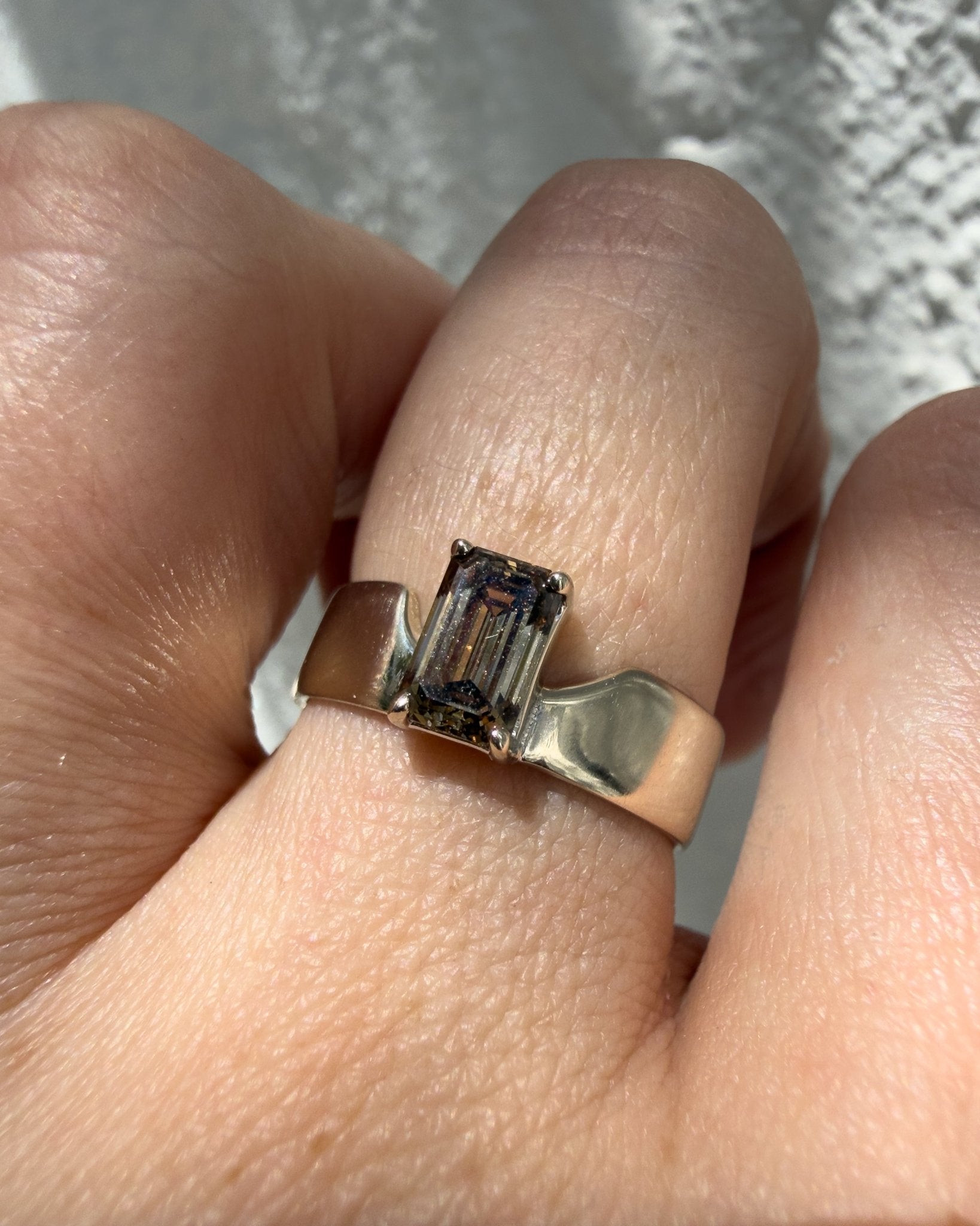 Swoopy Cigar Band, Lab Grown Champagne Diamond in Solid 14k White Gold - Dea Dia