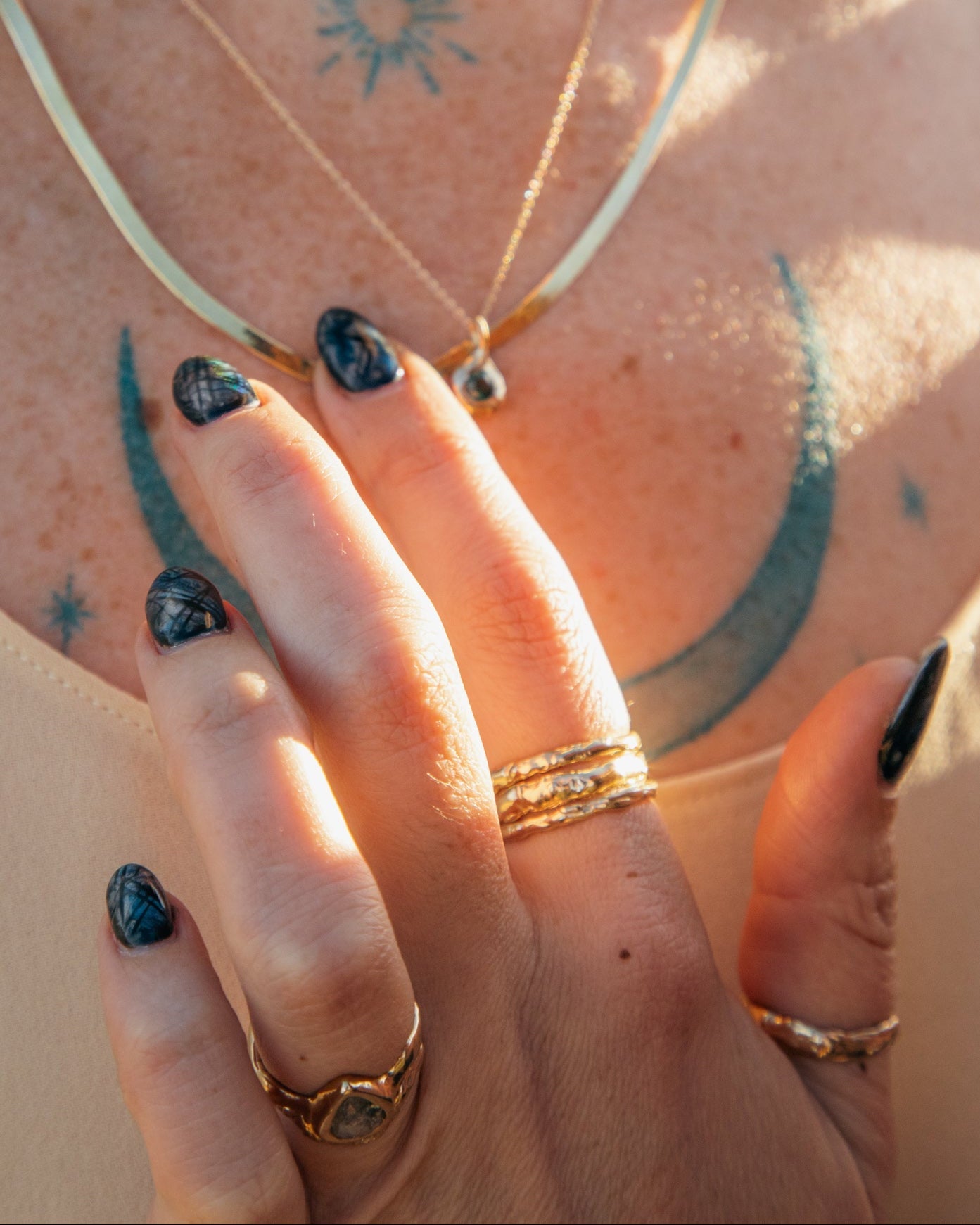 Terrain Gold Stacking Ring 03 Thick - Dea Dia