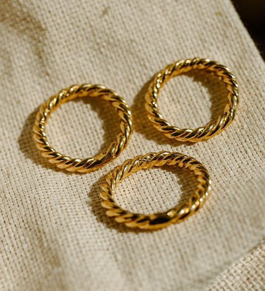 Twisted Rope Ring Band - Dea Dia