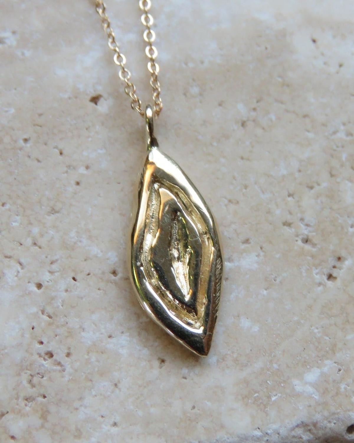 Yoni Talisman Necklace - Gold Plated - Dea Dia