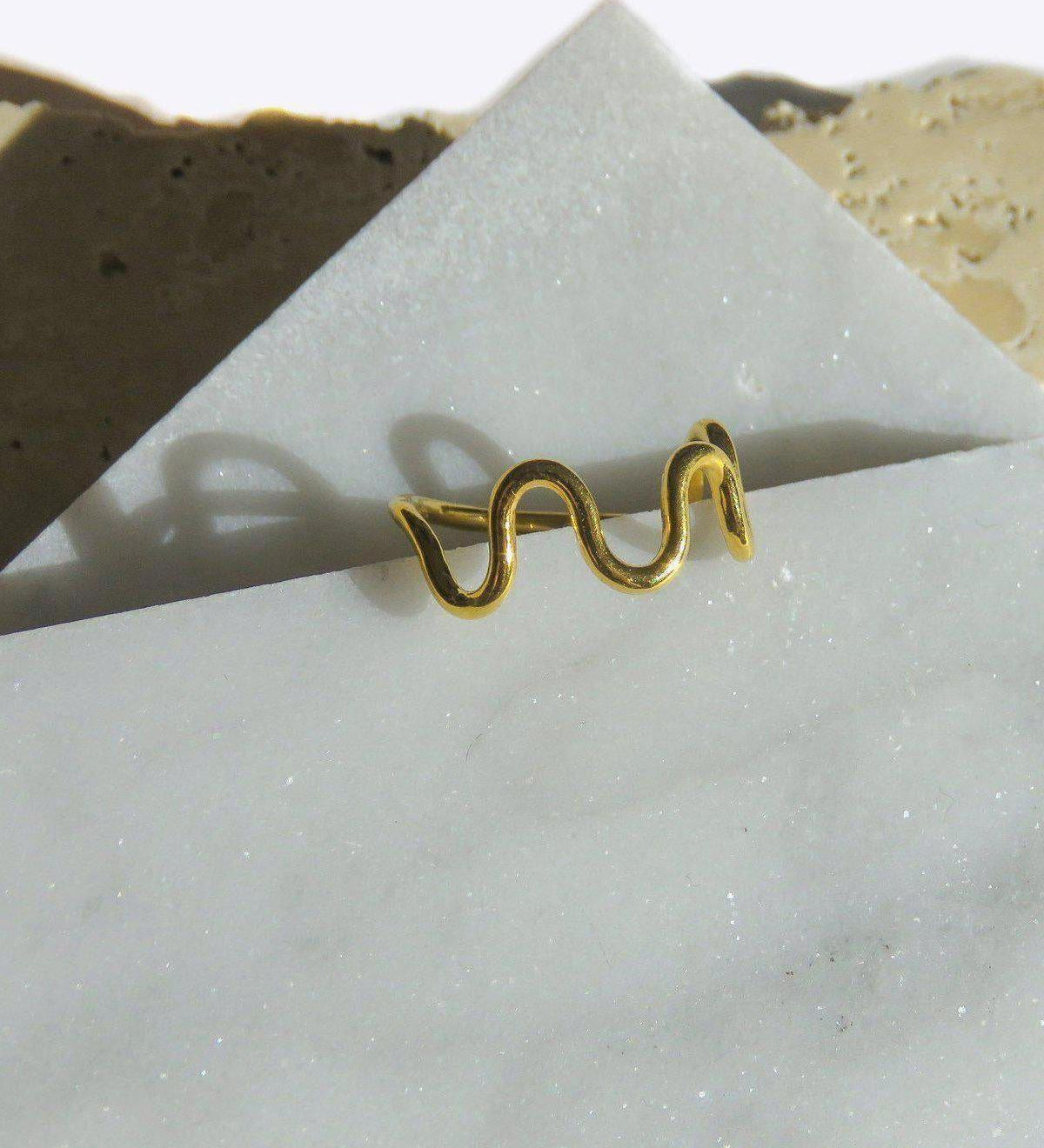 14k Gold Wave Ring - Dea Dia