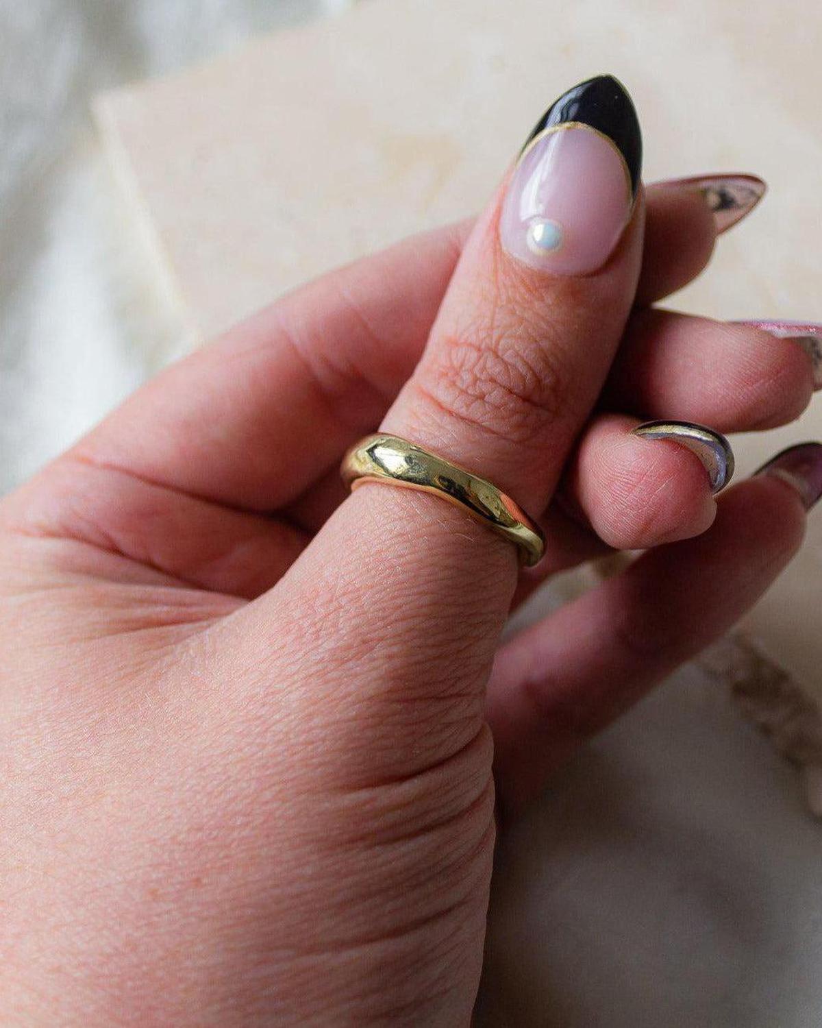 14k Gold Wisdom Ring - Dea Dia