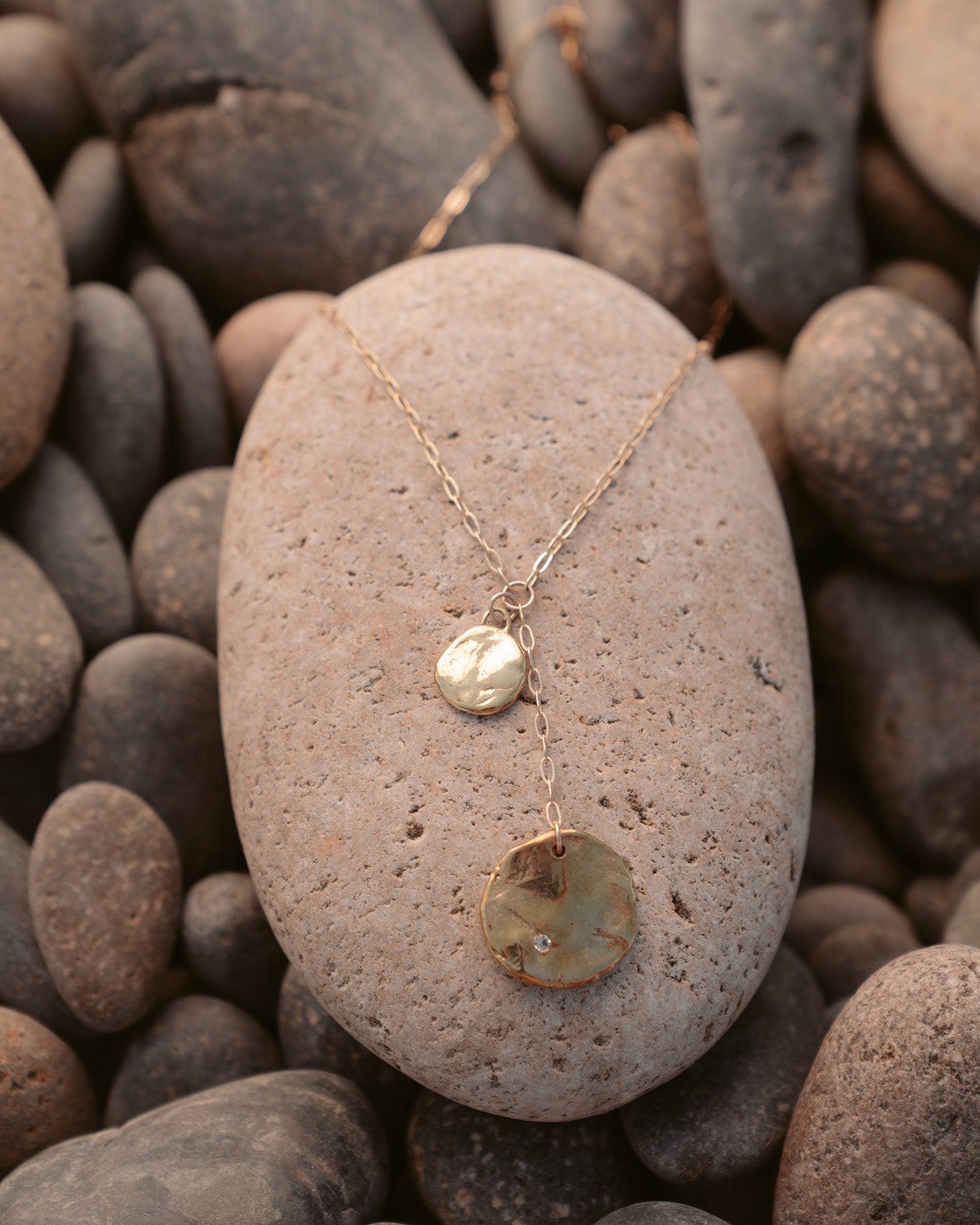 Andromeda Gold Lariat Necklace - Dea Dia