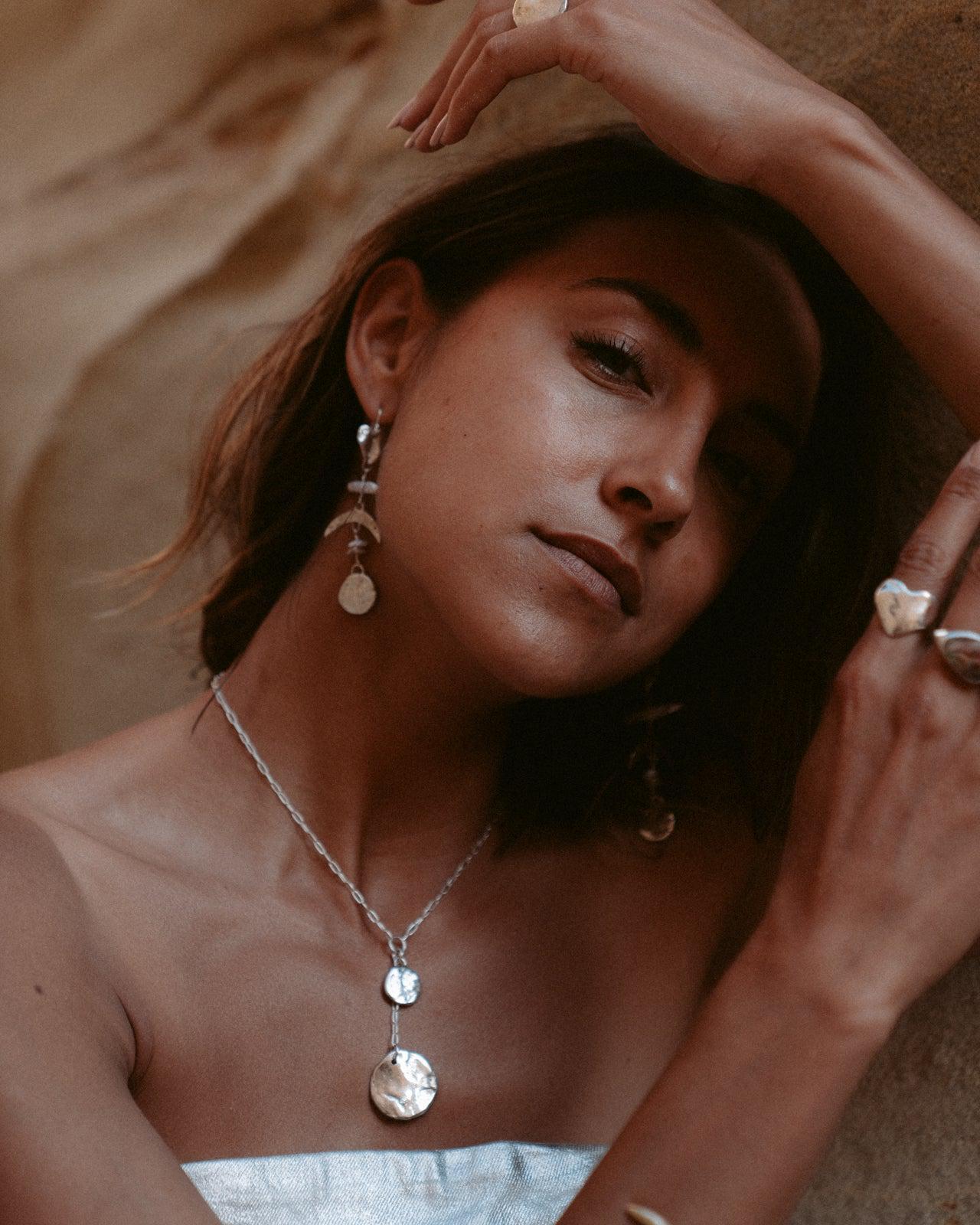 Andromeda Silver Lariat Necklace - Dea Dia