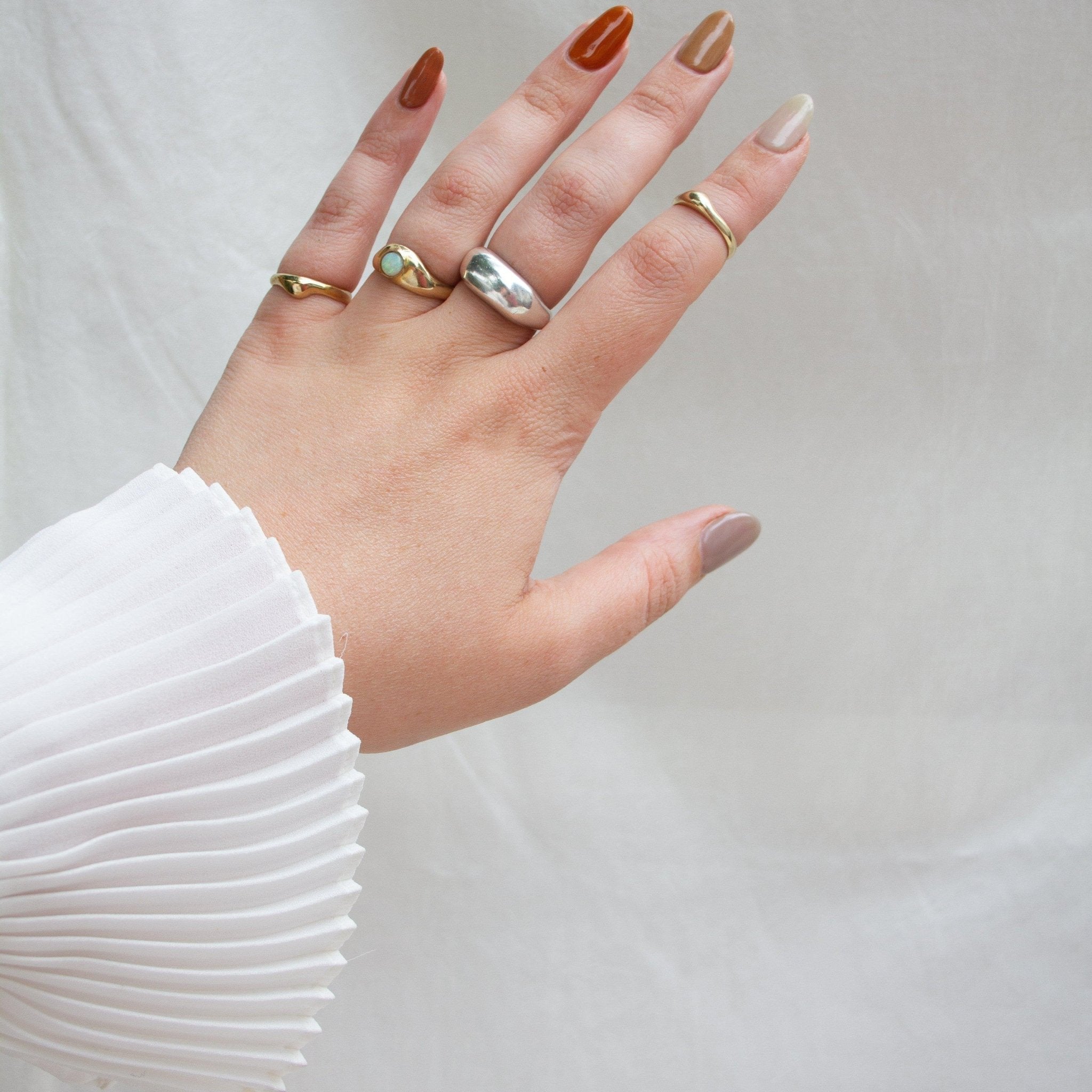 Arcana Pinky Ring Stacker - Dea Dia