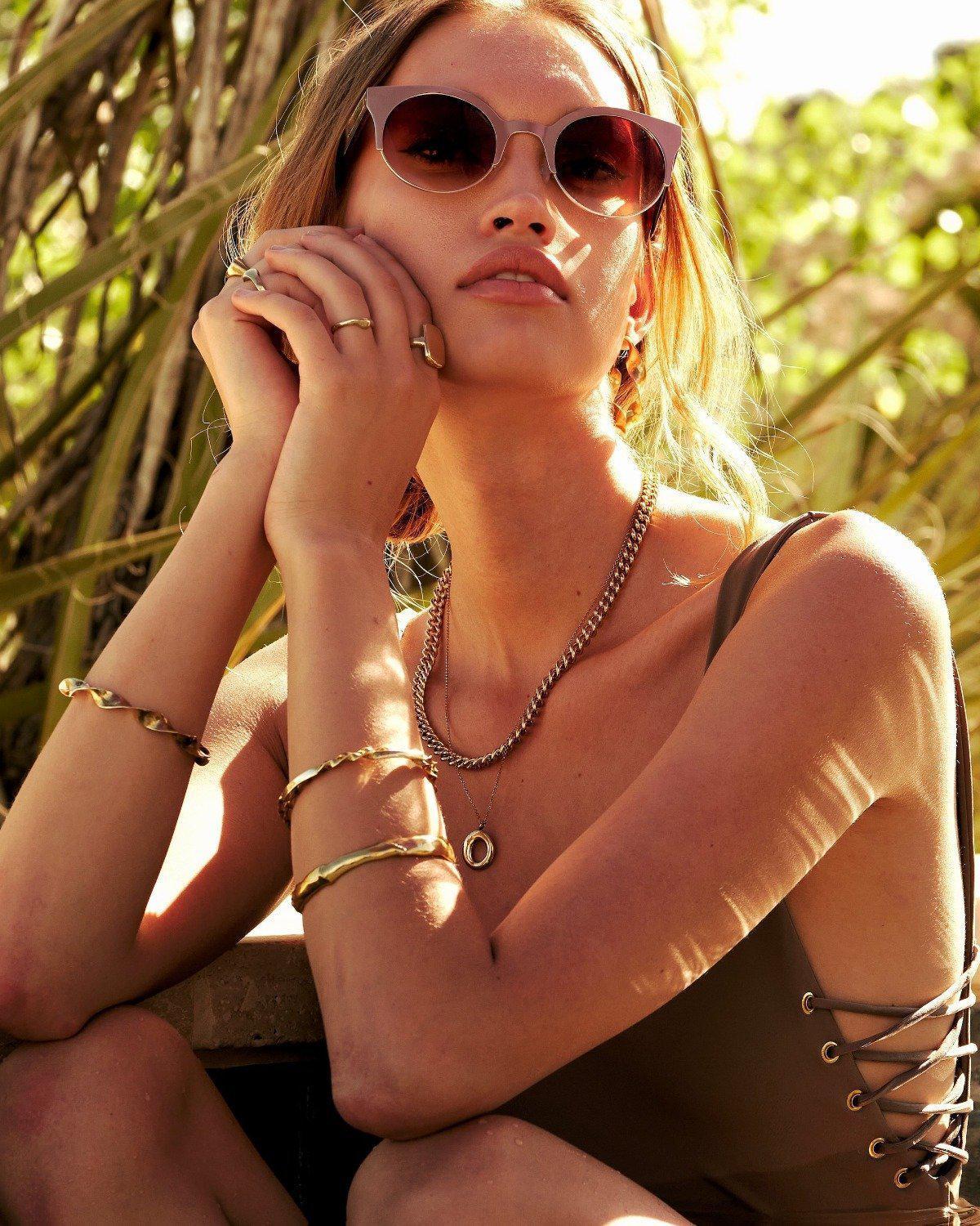 Carabiner Chunky Gold Chain Necklace - Dea Dia