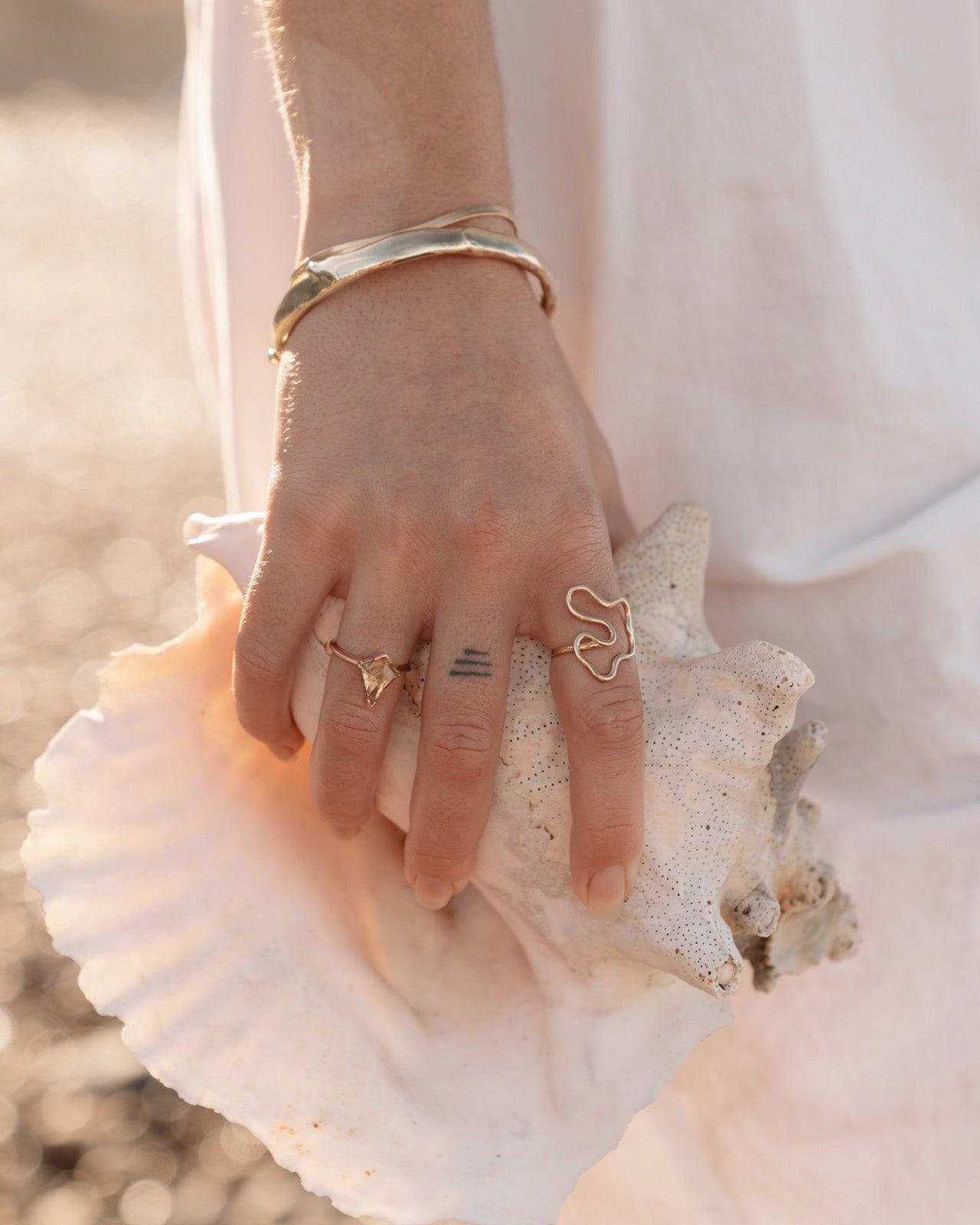 Drip Bangle - Dea Dia
