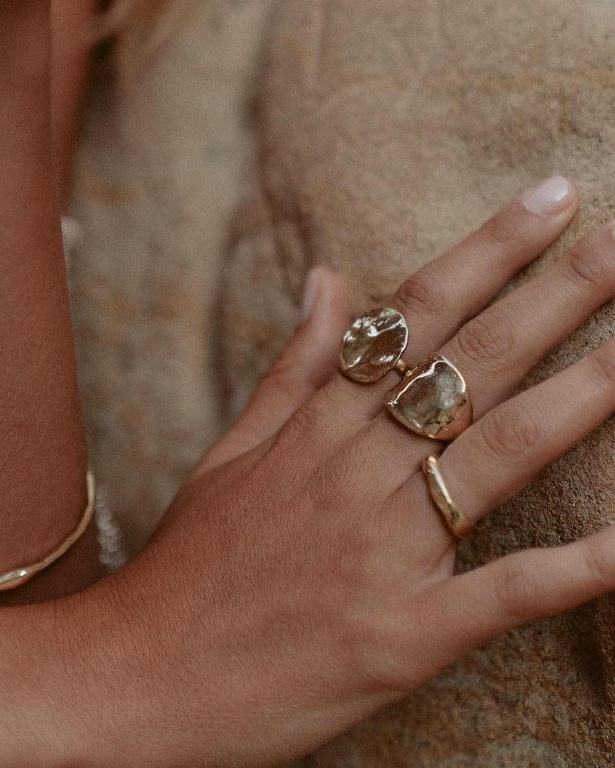 Gold Moon Rings - Dea Dia