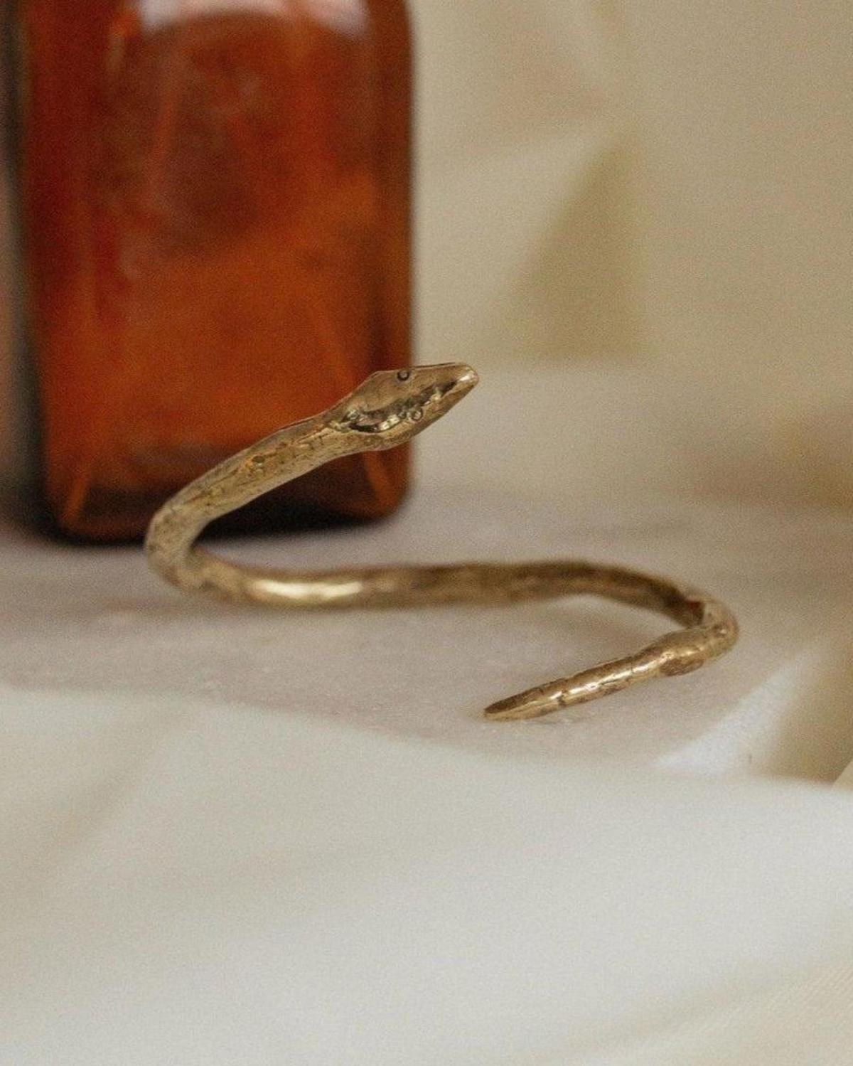 Golden Snake Twist Cuff - Dea Dia