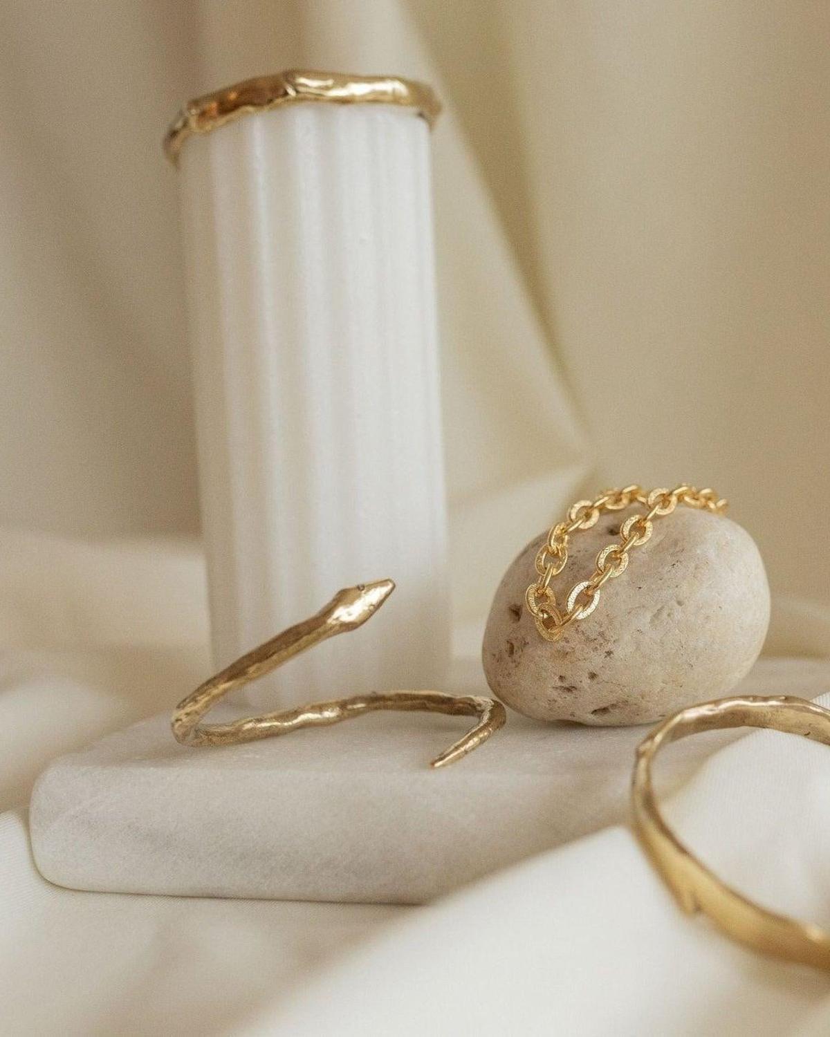 Golden Snake Twist Cuff - Dea Dia