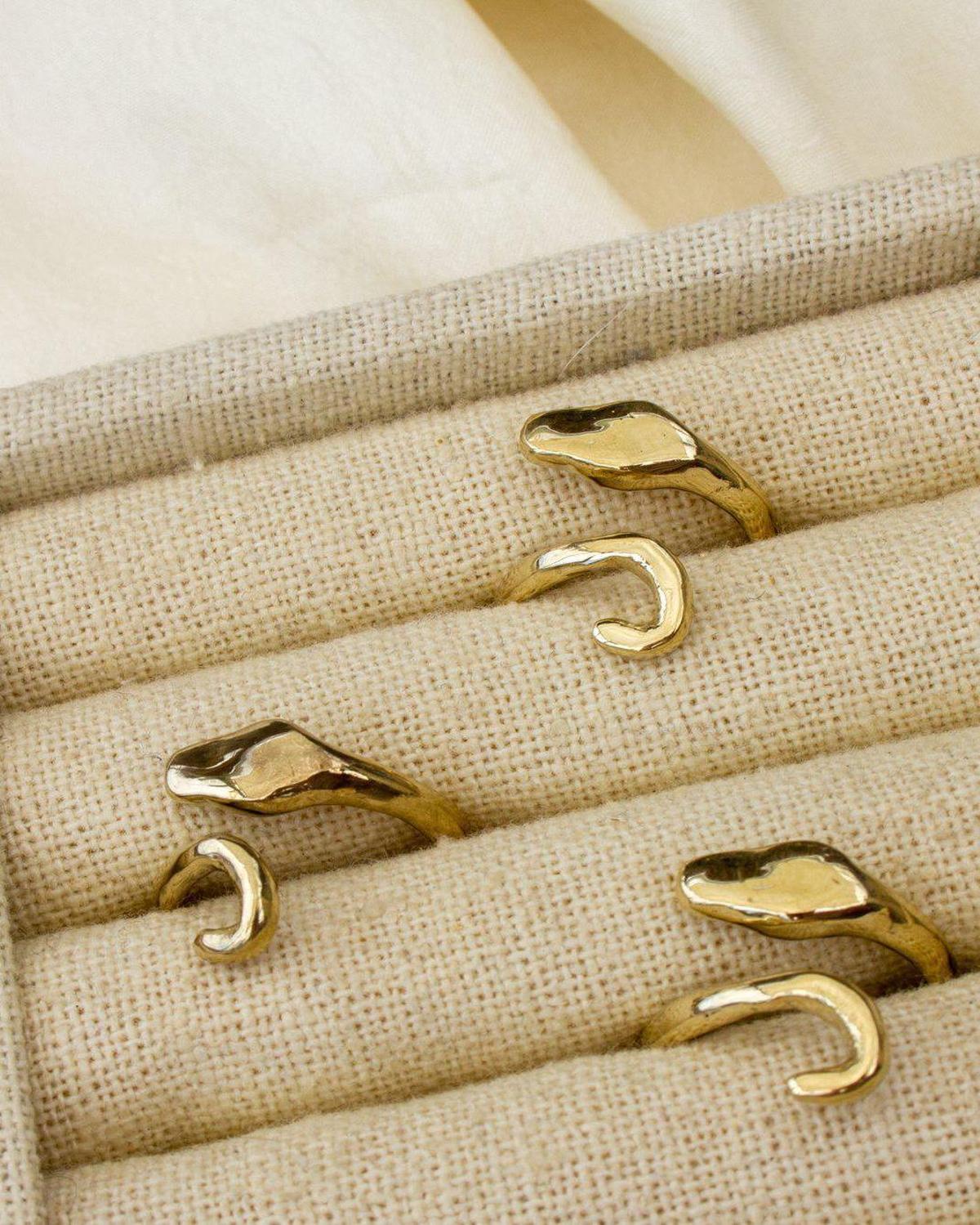 Serpent Guardian Wrap Ring - Dea Dia