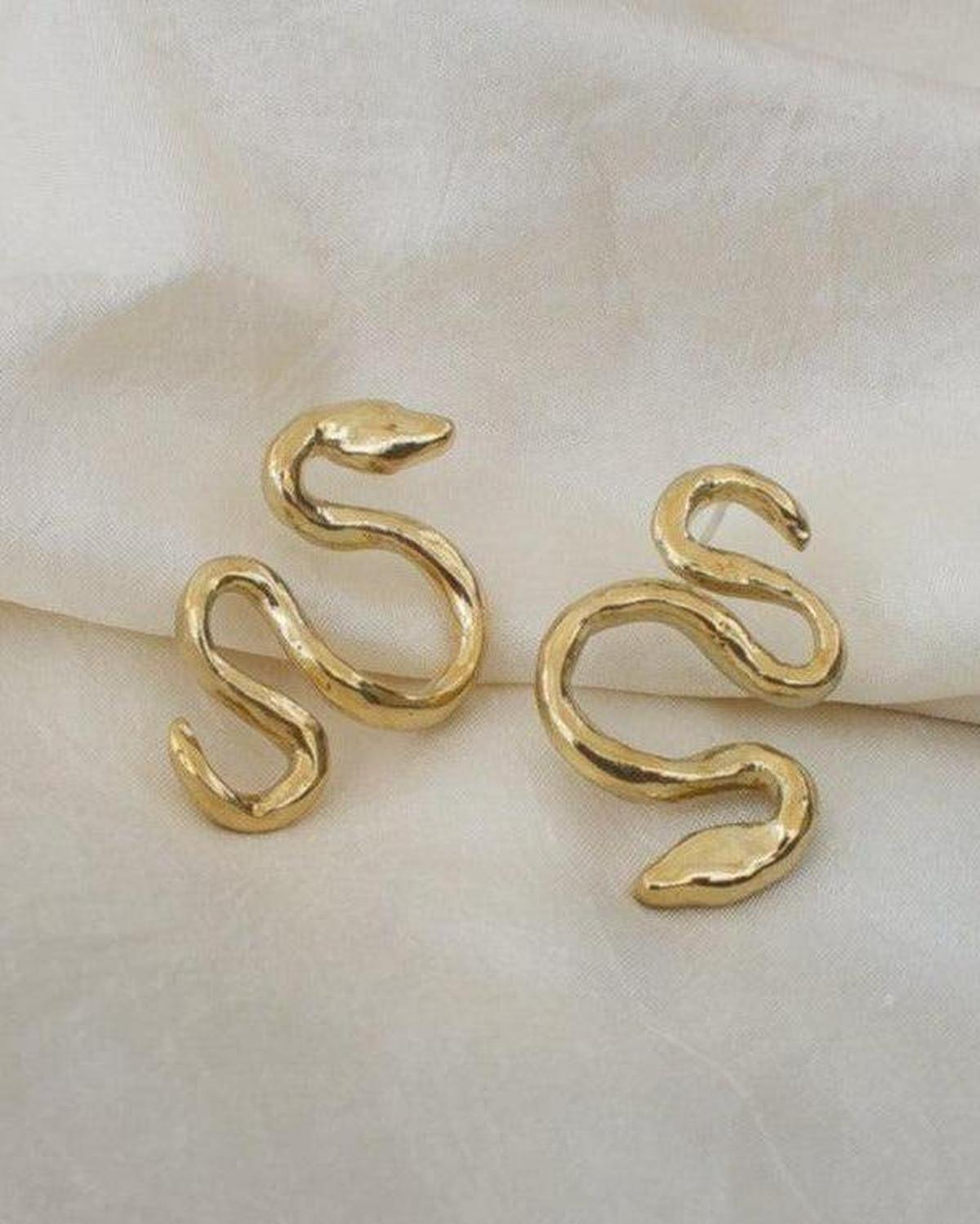 Serpent Kiss Earrings - Dea Dia
