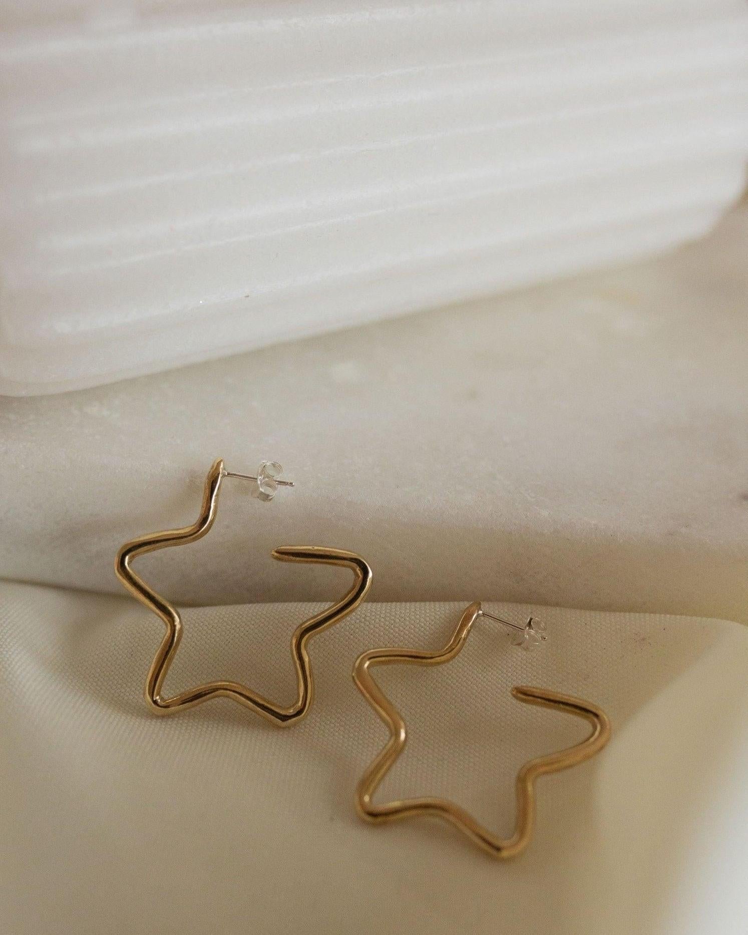 Stella Star Hoops - Hoop Earrings Star - Dea Dia
